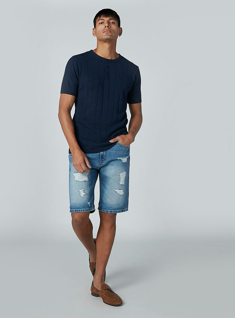 تيشيرت بياقة هينلي وأكمام قصيرة-men-clothing-tshirtsandpolos-tshirts-image-2