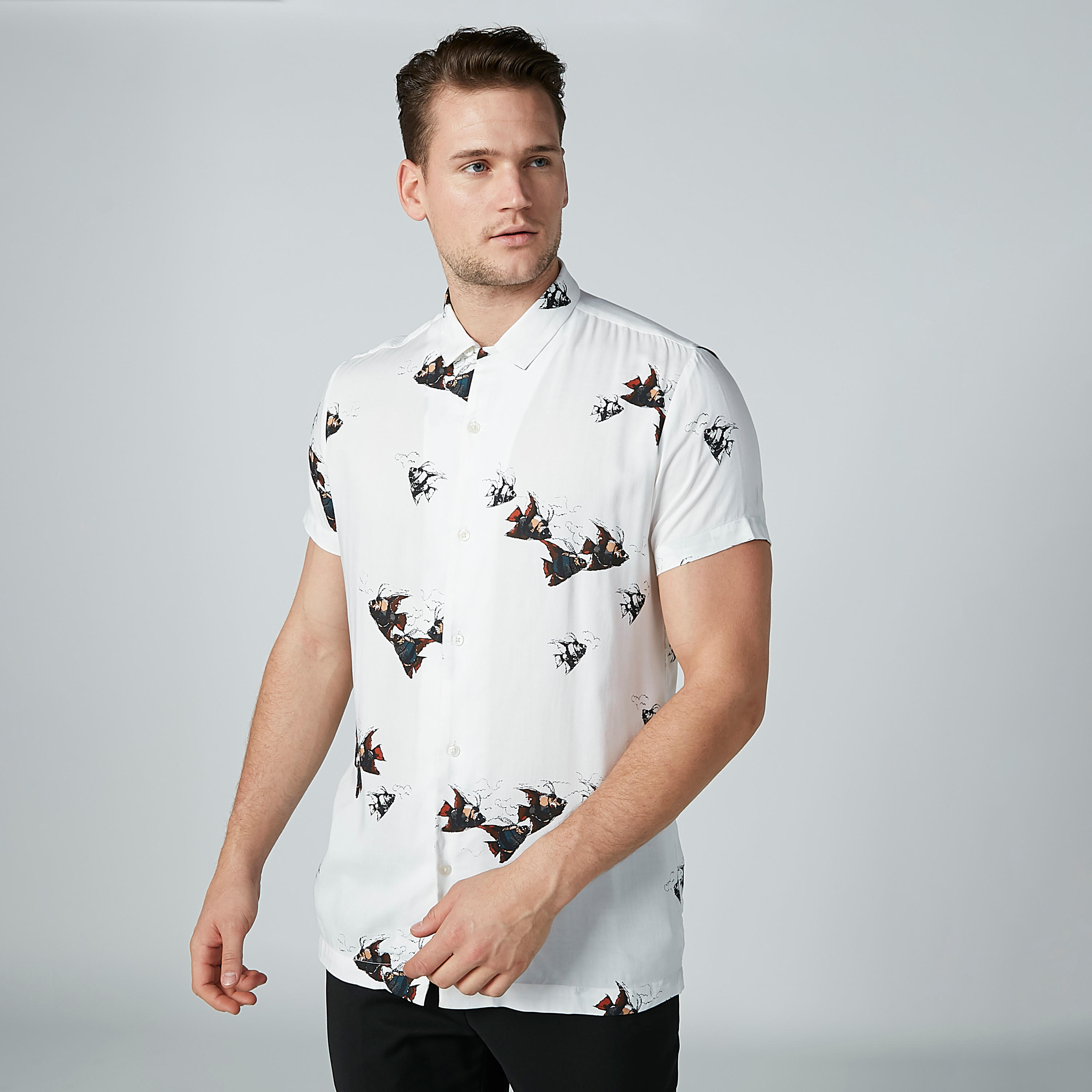 قميص مستدام سليم بأكمام قصيرة وطبعات -men-clothing-shirts-image-3