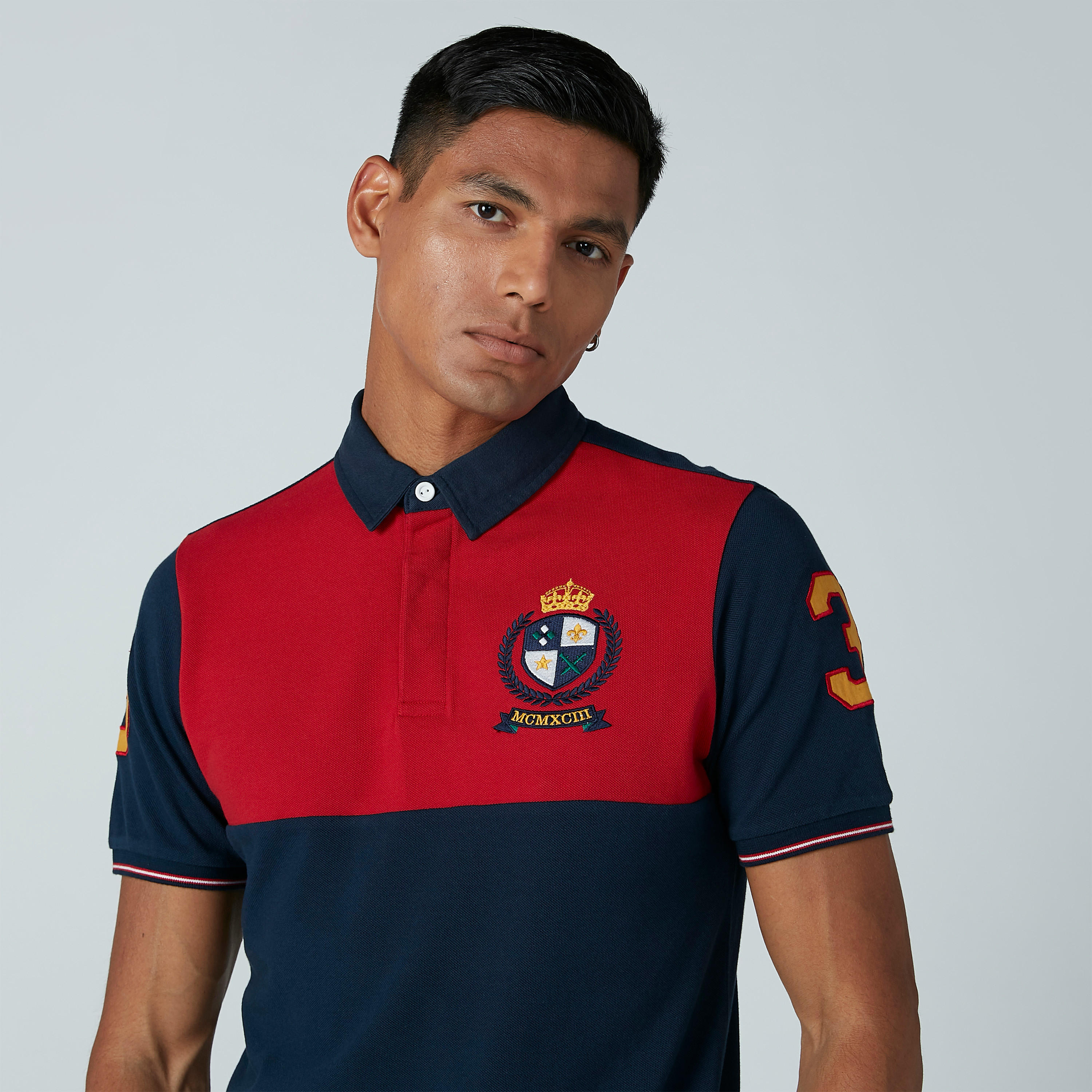 تيشيرت مطرّز بياقة بولو وأكمام قصيرة-men-clothing-tshirtsandpolos-polos-image-3