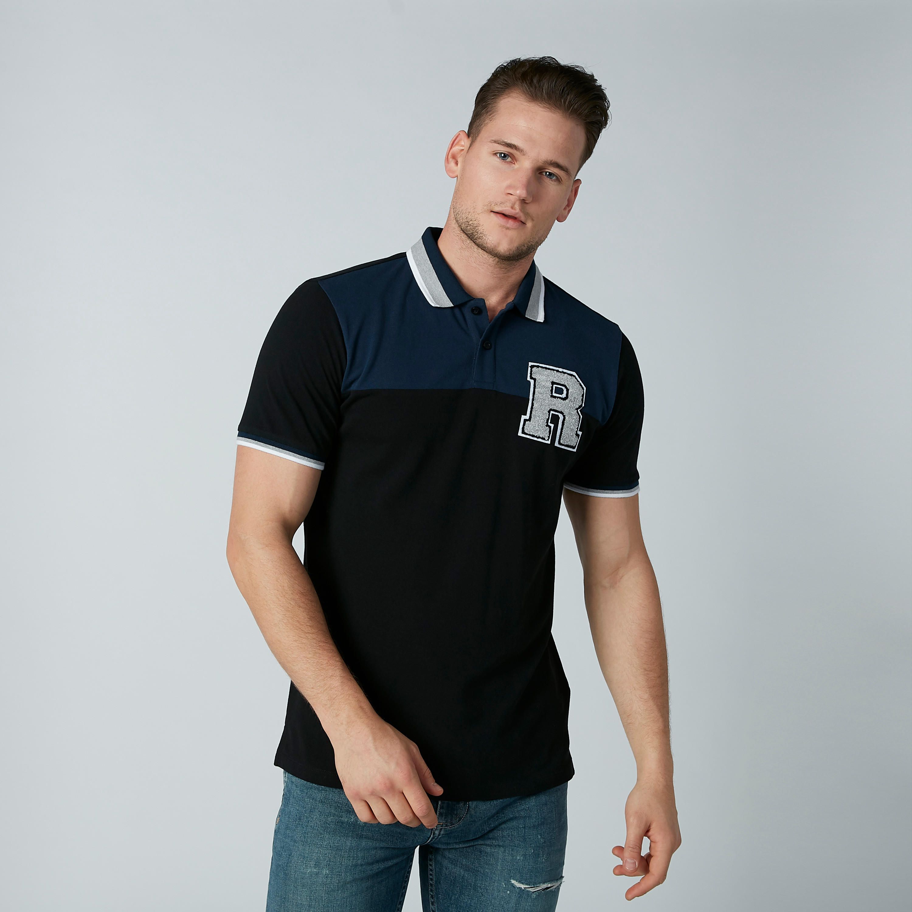 تيشيرت مطرّز بياقة بولو وأكمام قصيرة-men-clothing-tshirtsandpolos-polos-image-1