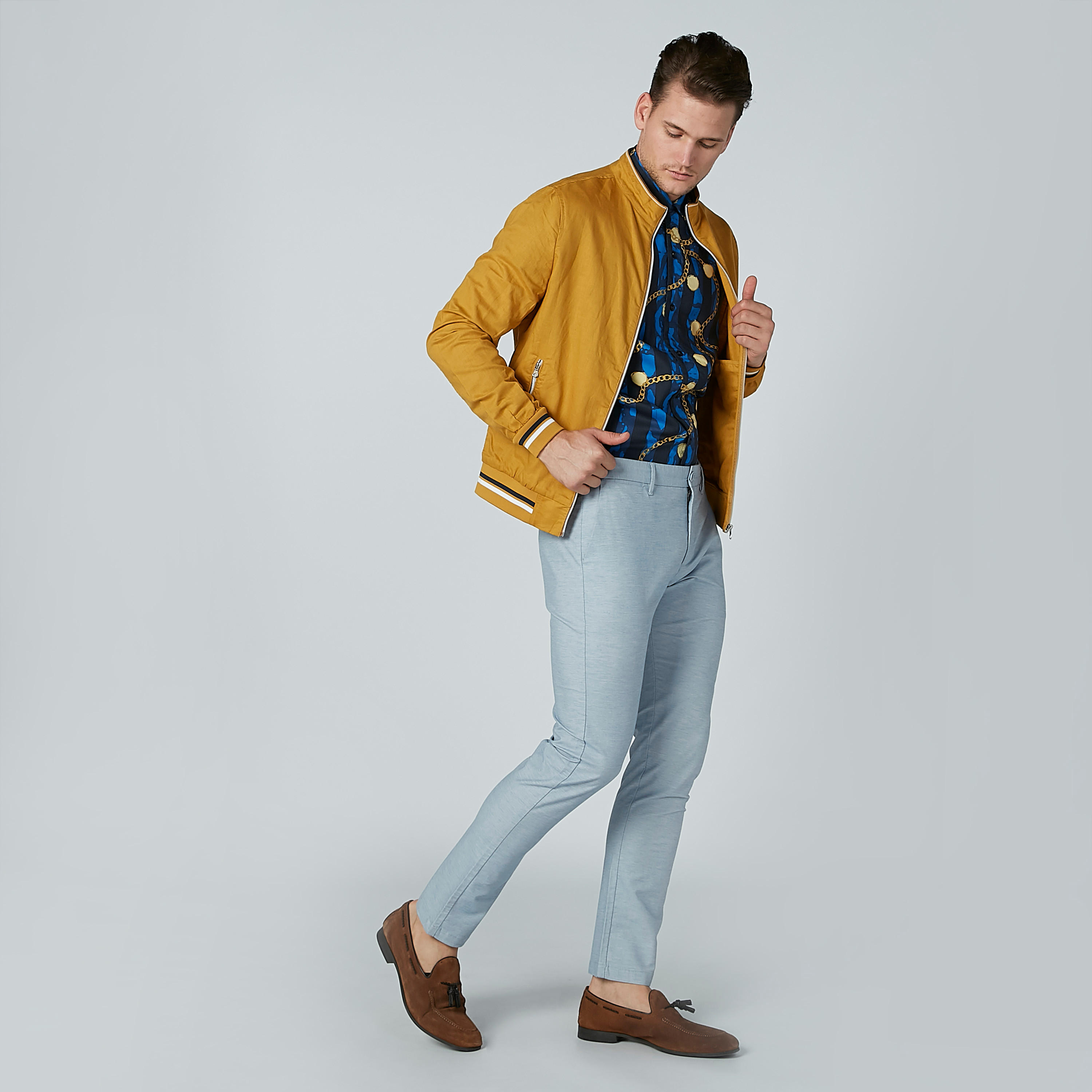 قميص بأكمام قصيرة وياقة عاديّة وطبعات-men-clothing-shirts-image-3