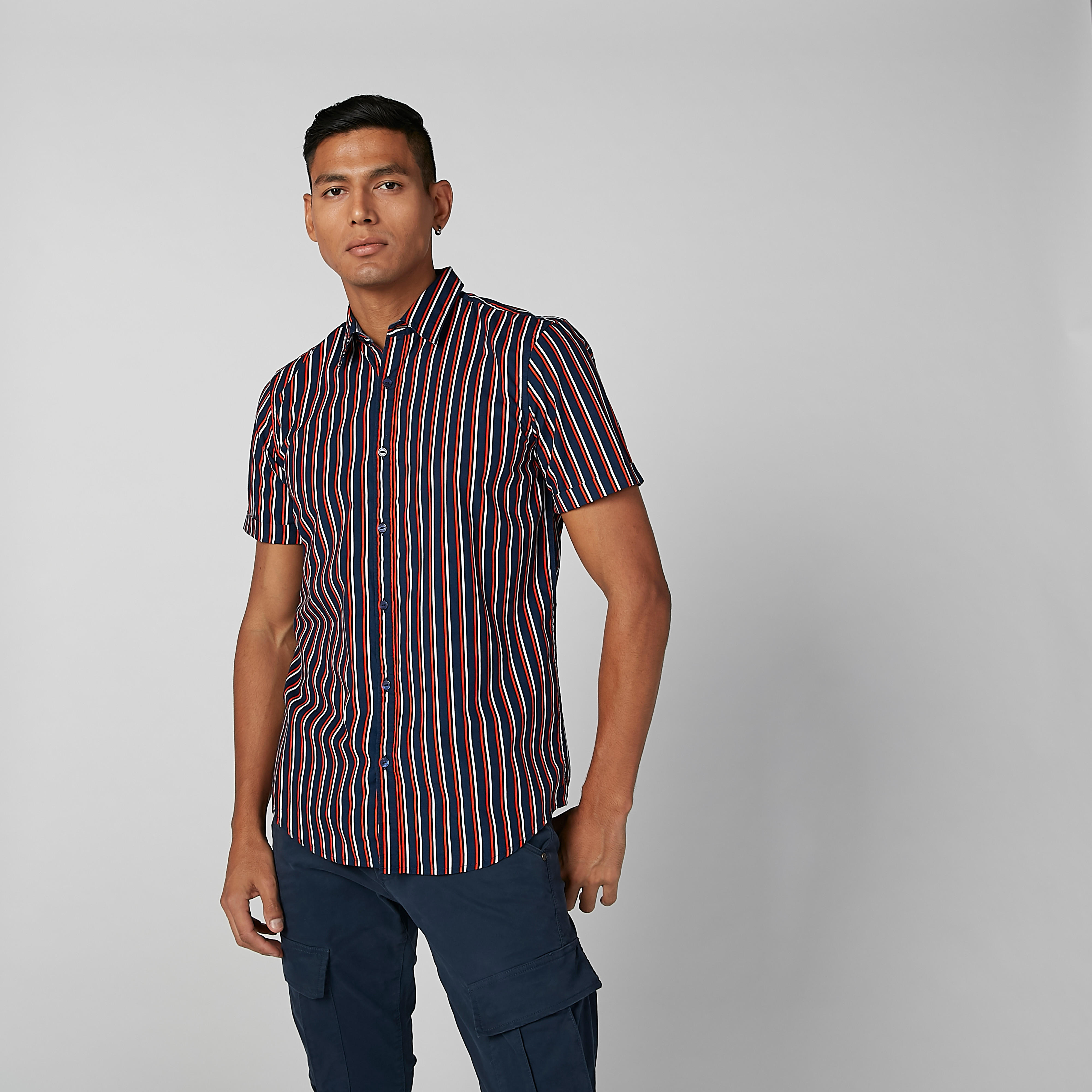 قميص مستدام مقلّم بقصّة سليم وأكمام قصيرة -men-clothing-shirts-image-2