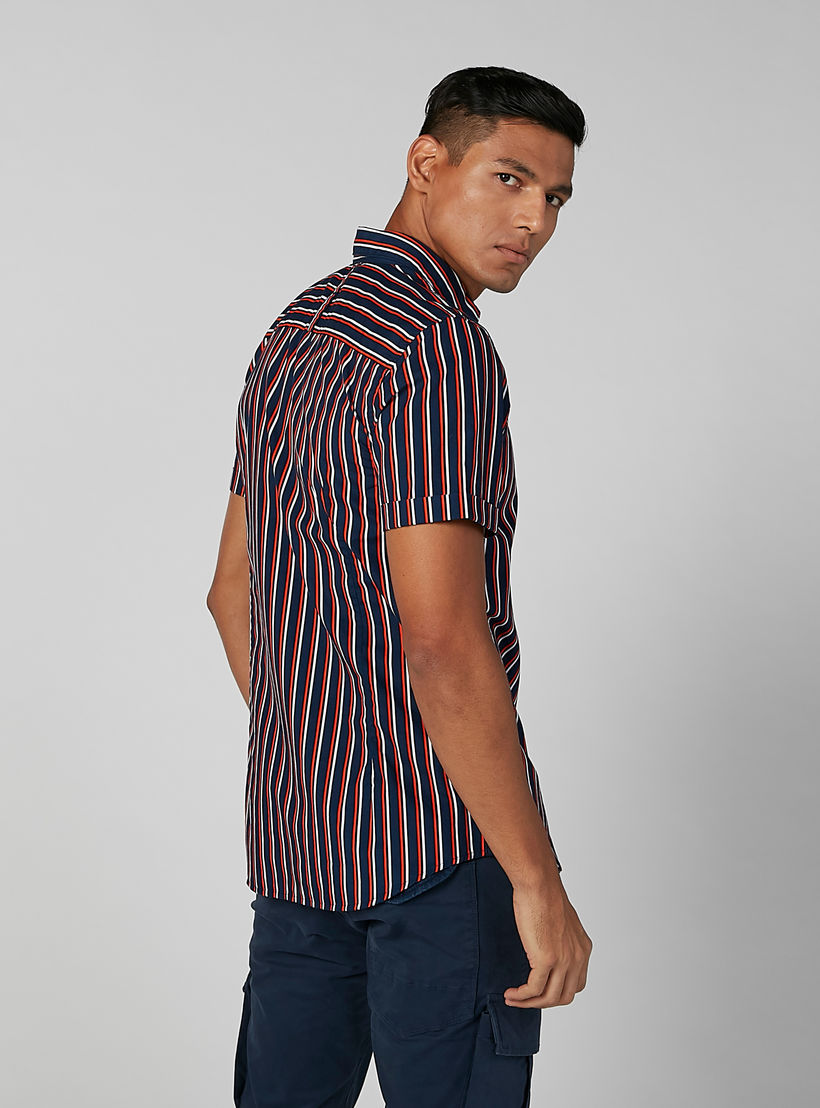 قميص مستدام مقلّم بقصّة سليم وأكمام قصيرة -men-clothing-shirts-image-3