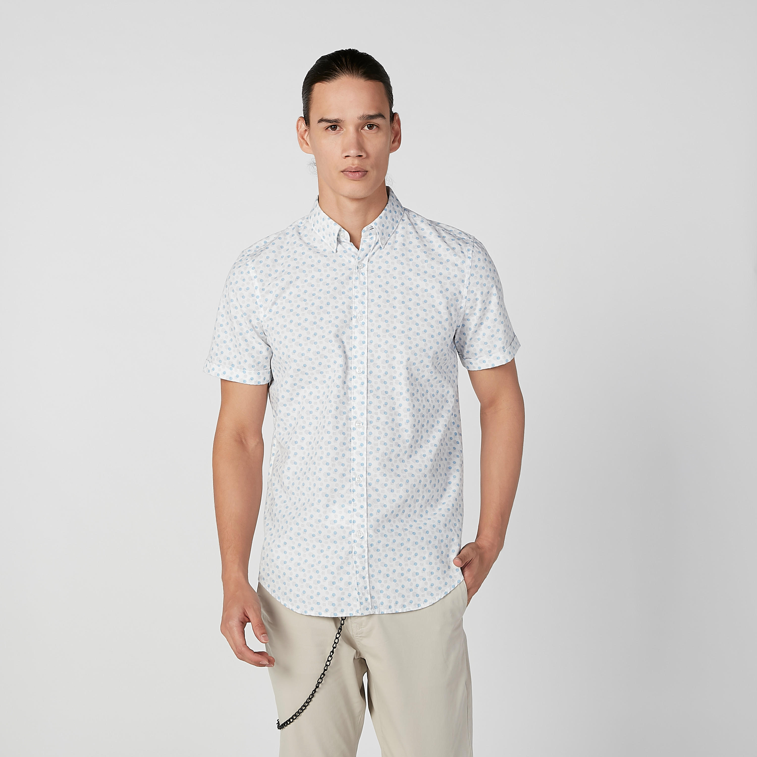 قميص سليم بياقة عاديّة وأكمام قصيرة وطبعات-men-clothing-shirts-image-2