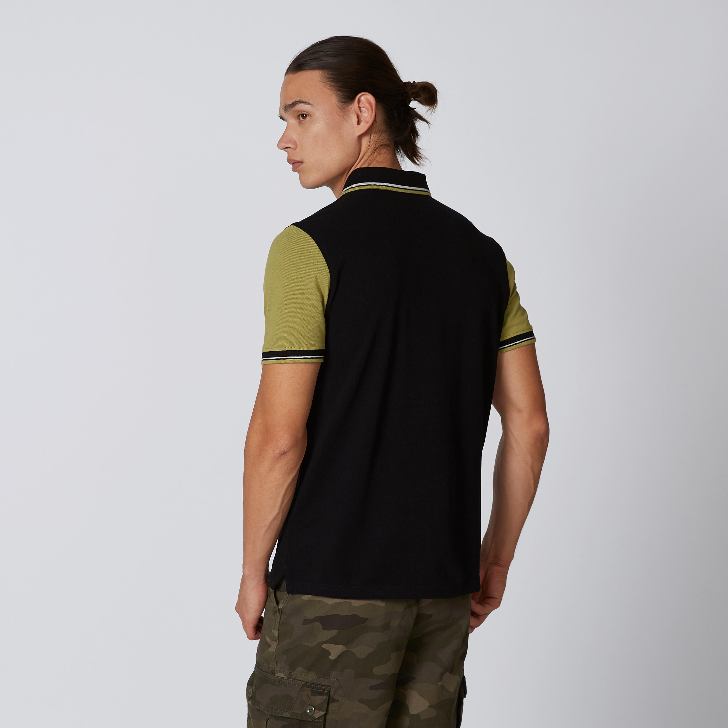 تيشيرت مستدام بولو سليم بأكمام قصيرة وطبعات -men-clothing-tshirtsandpolos-polos-image-4