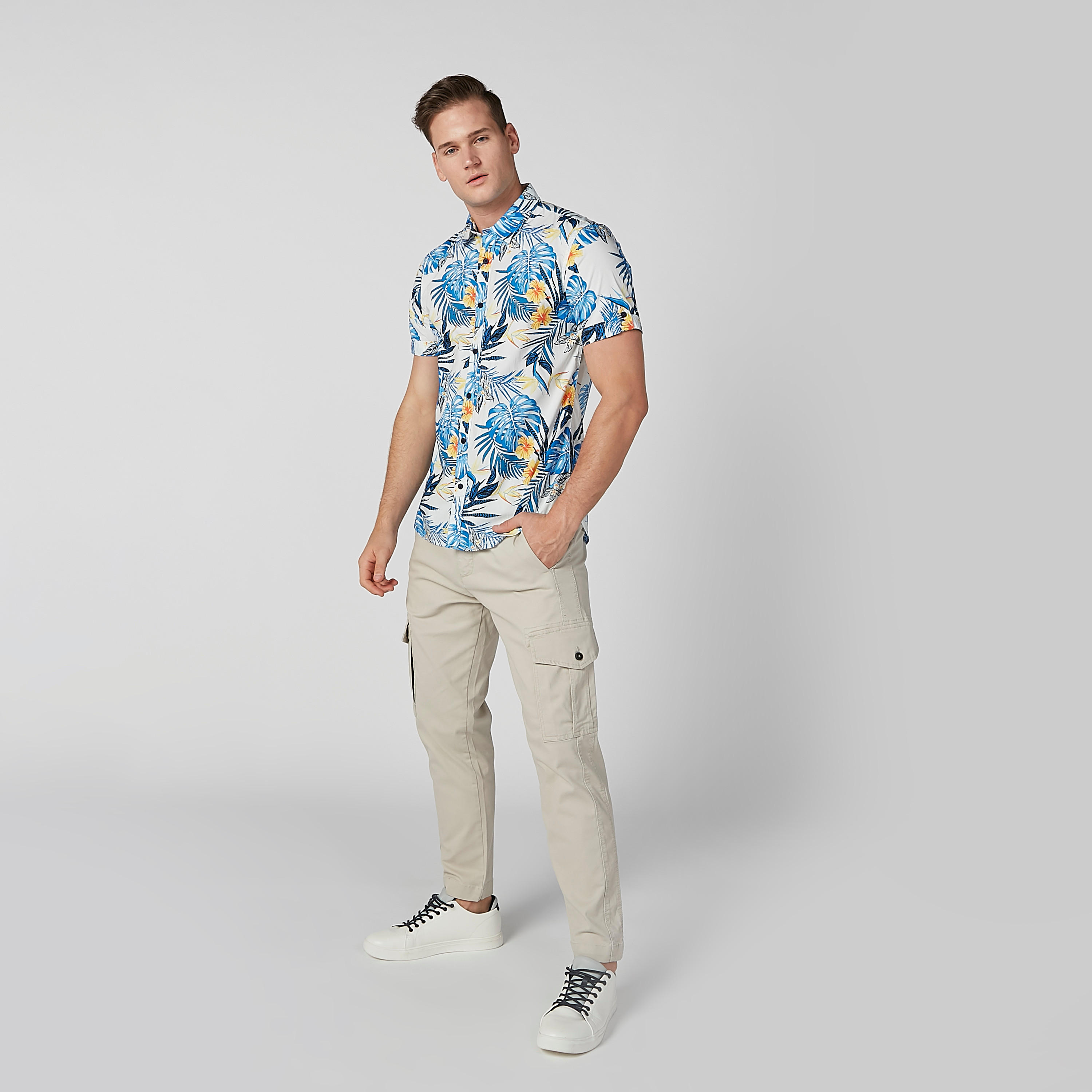 قميص مستدام سليم بأكمام قصيرة وطبعات-men-clothing-shirts-image-1