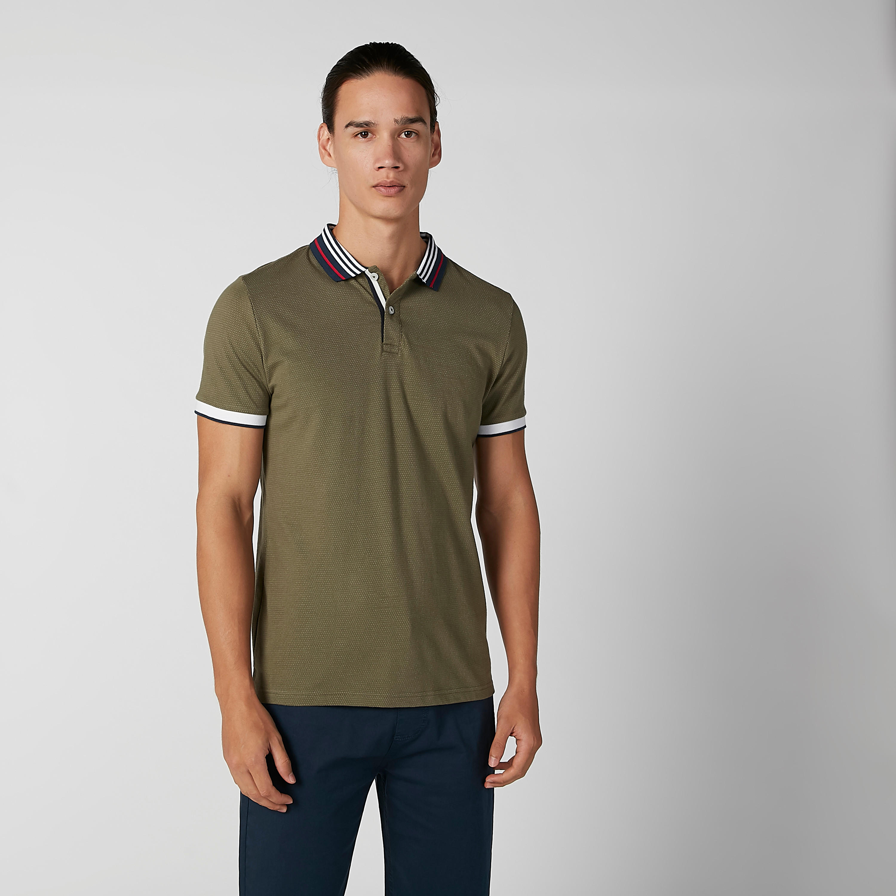 تيشيرت مستدام بولو سليم بارز الملمس  -men-clothing-tshirtsandpolos-polos-image-7