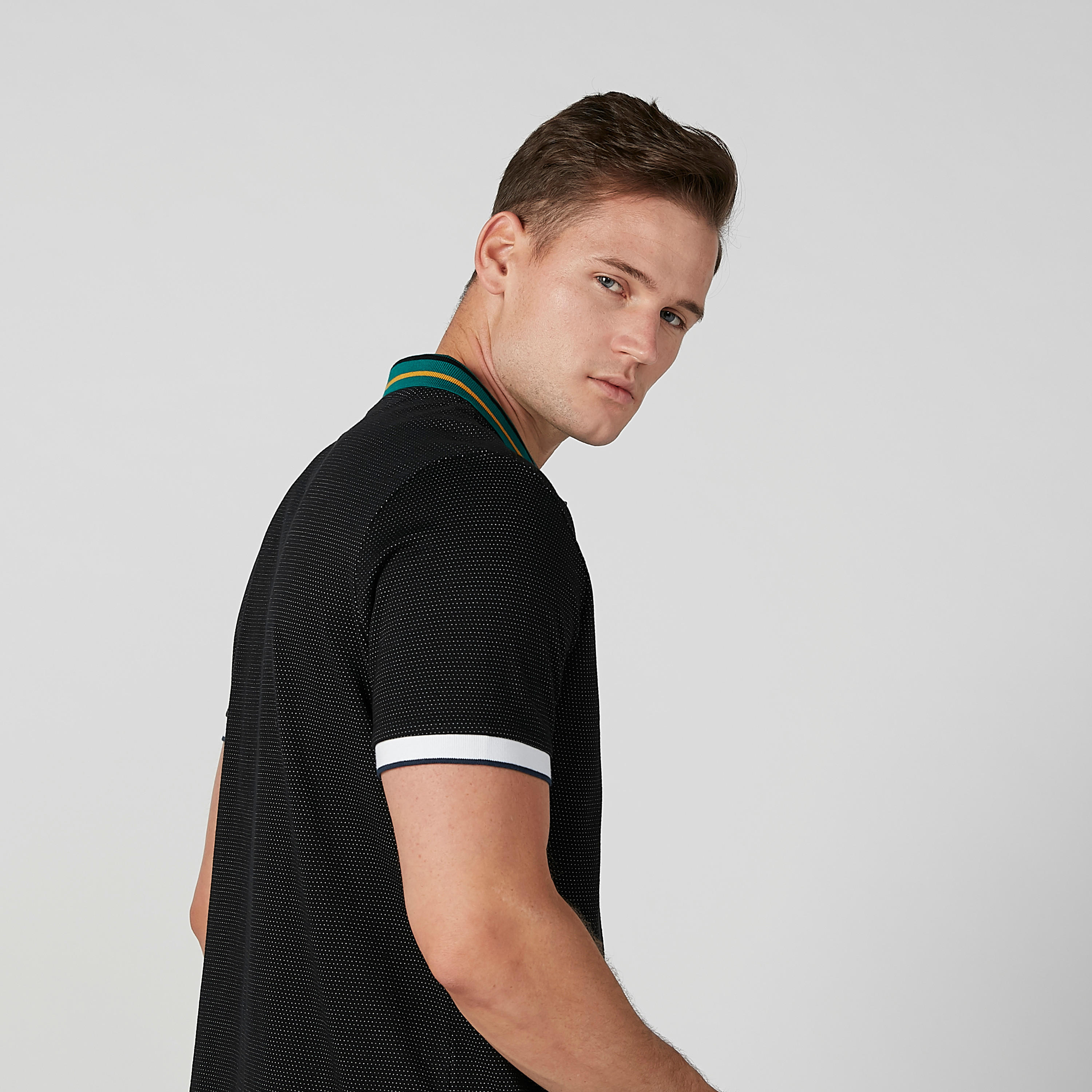 تيشيرت مستدام بولو سليم بارز الملمس  -men-clothing-tshirtsandpolos-polos-image-5