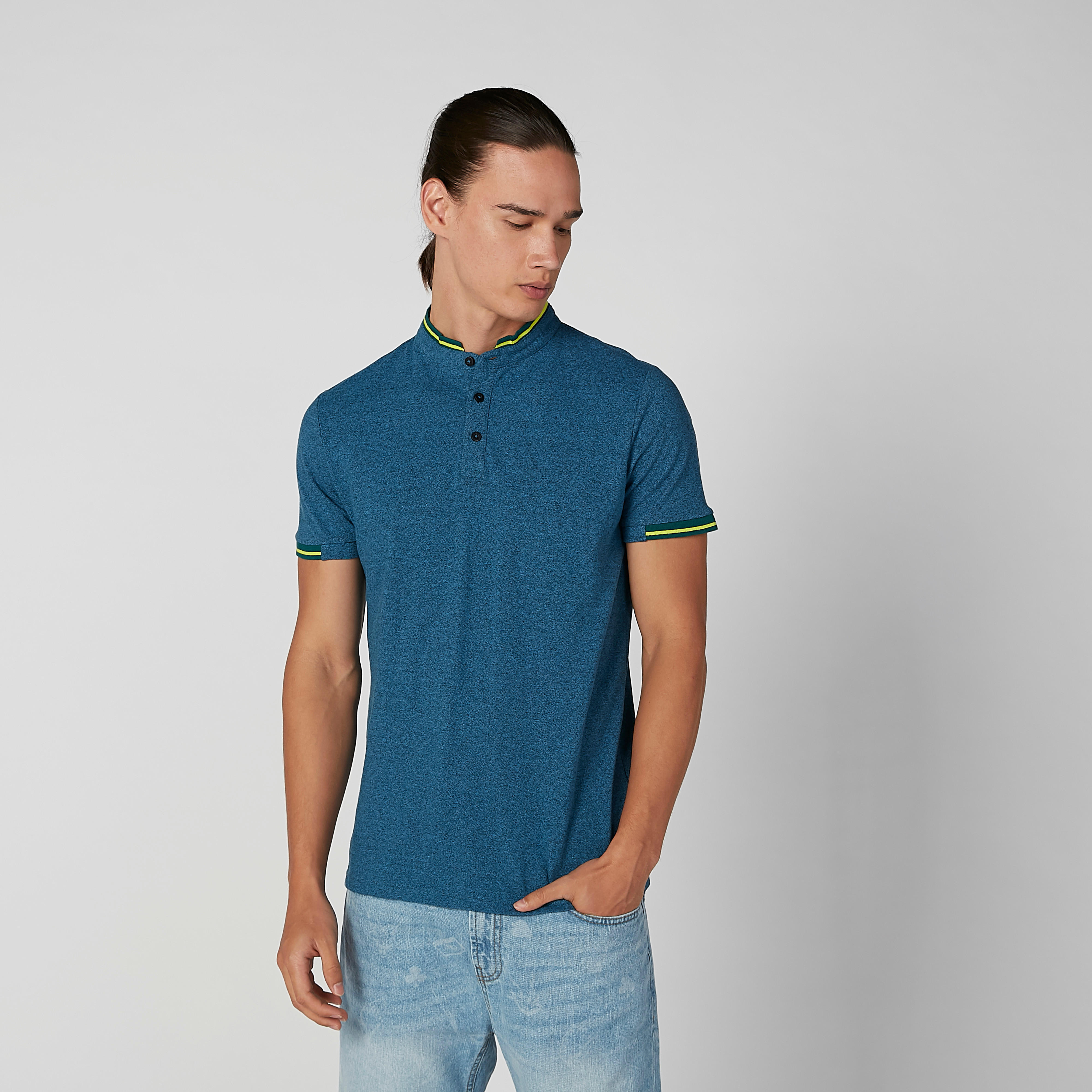 تيشيرت بياقة ماندارين وأكمام قصيرة-men-clothing-tshirtsandpolos-polos-image-2