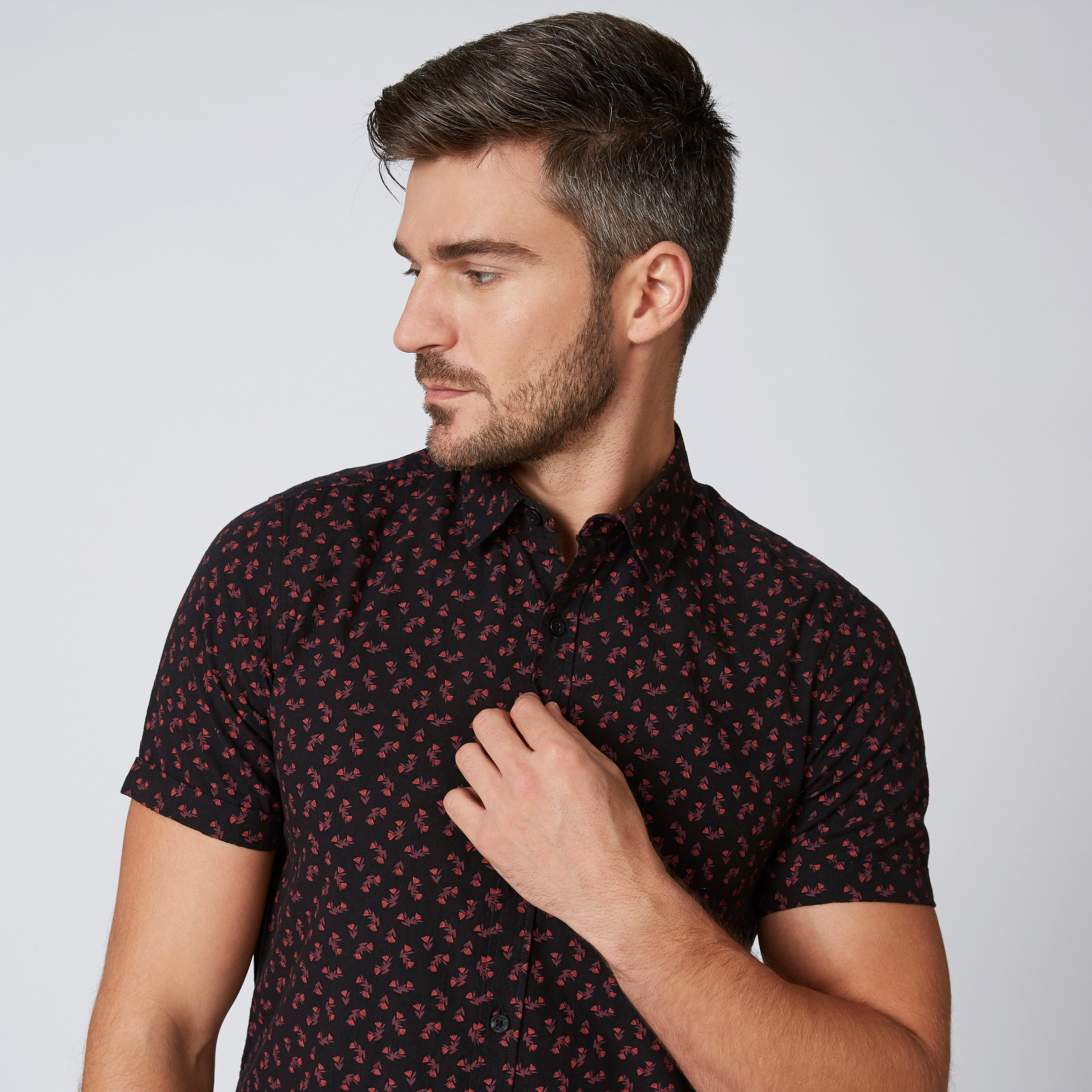 قميص مستدام سليم بأكمام قصيرة وطبعات-men-clothing-shirts-image-5
