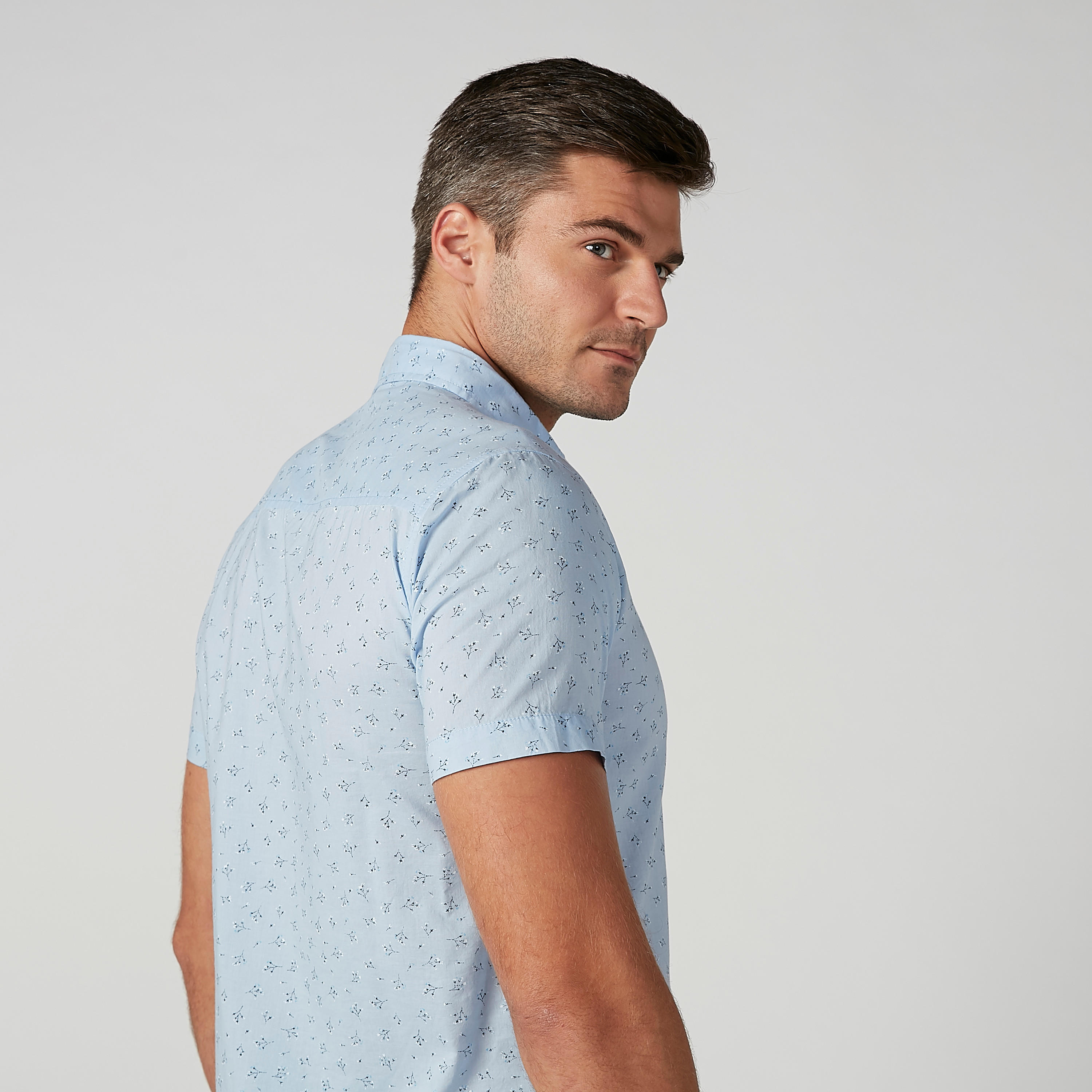 قميص مستدام سليم وأكمام قصيرة وطبعات -men-clothing-shirts-image-4
