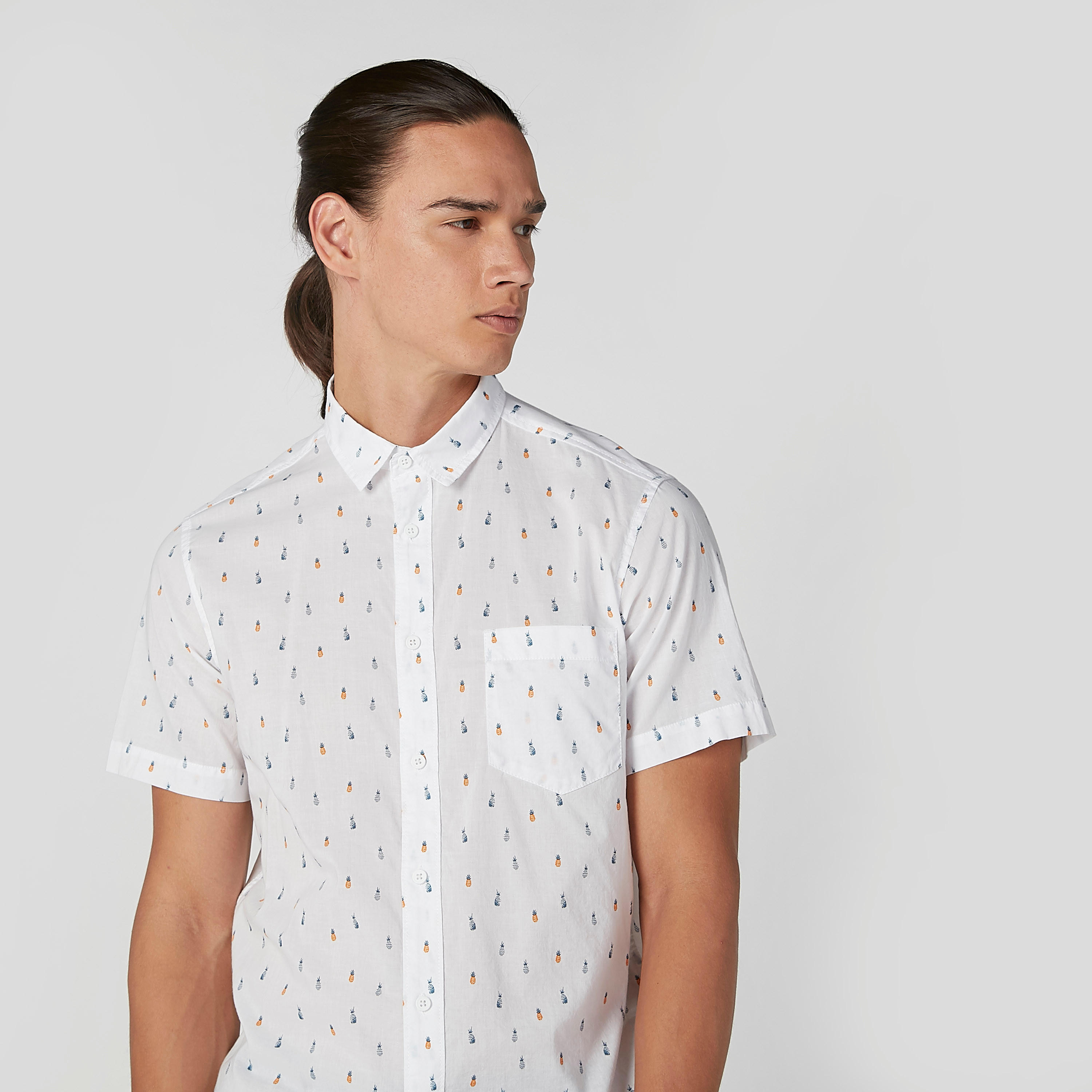 قميص مستدام بقصّة سليم وأكمام قصيرة وطبعات-men-clothing-shirts-image-3