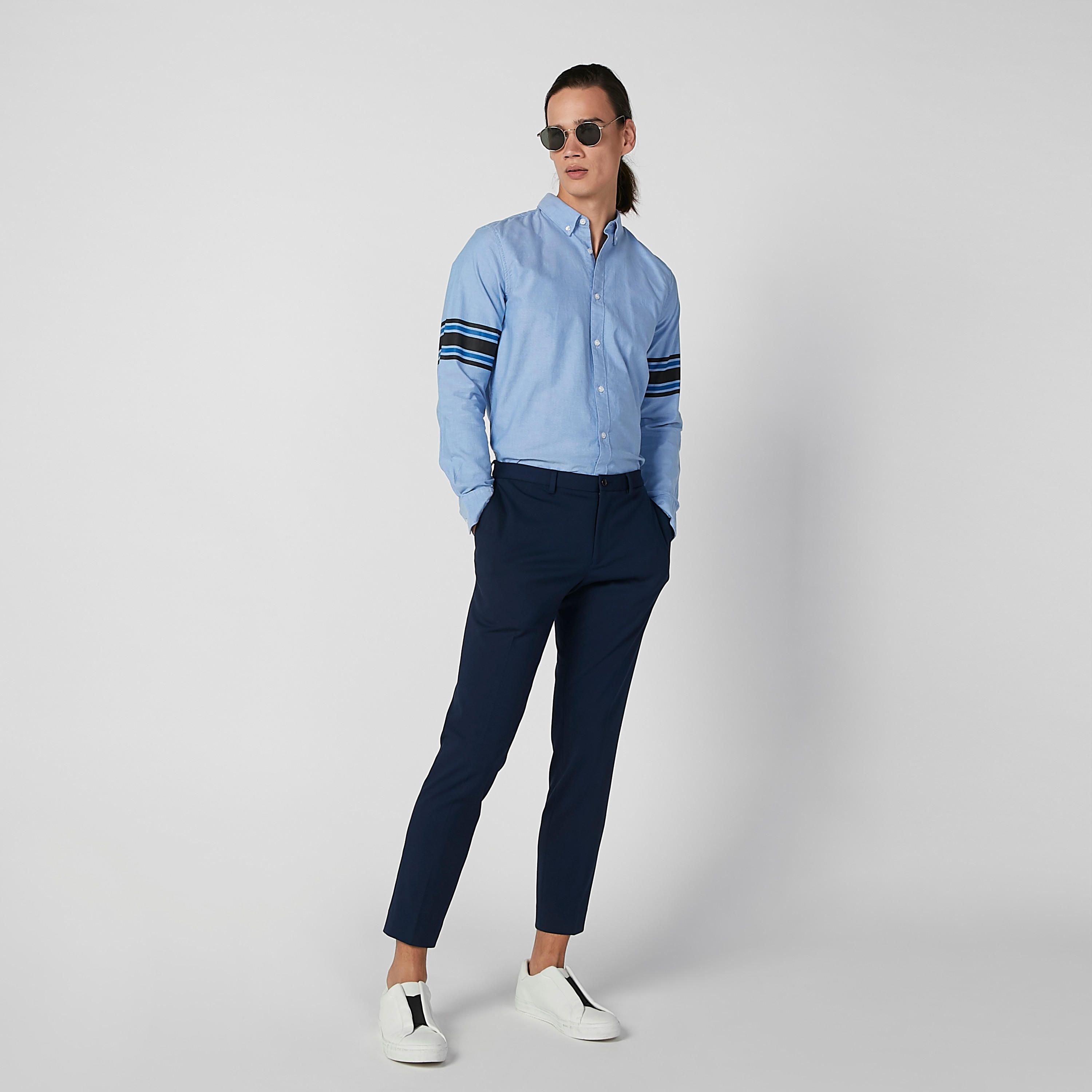 قميص سادة مقلّم بياقة عاديّة وأكمام طويلة-men-clothing-shirts-image-1
