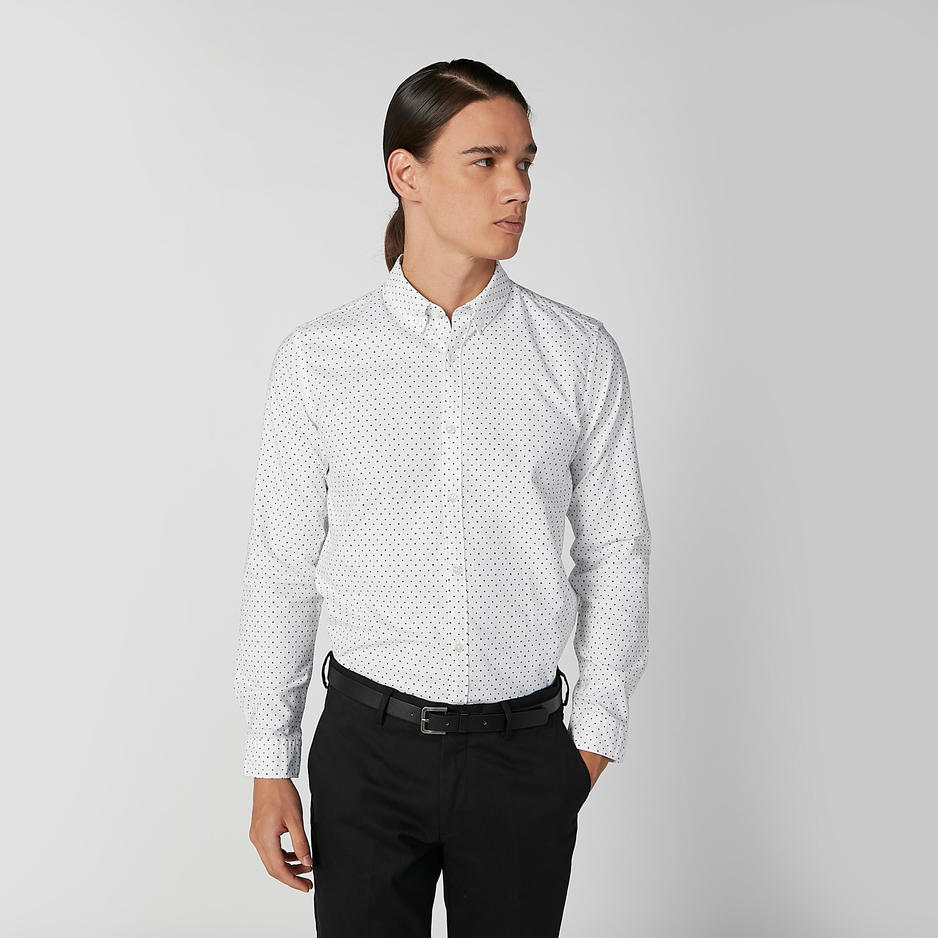 قميص بأكمام طويلة وياقة بأزرار وطبعات-men-clothing-shirts-image-5