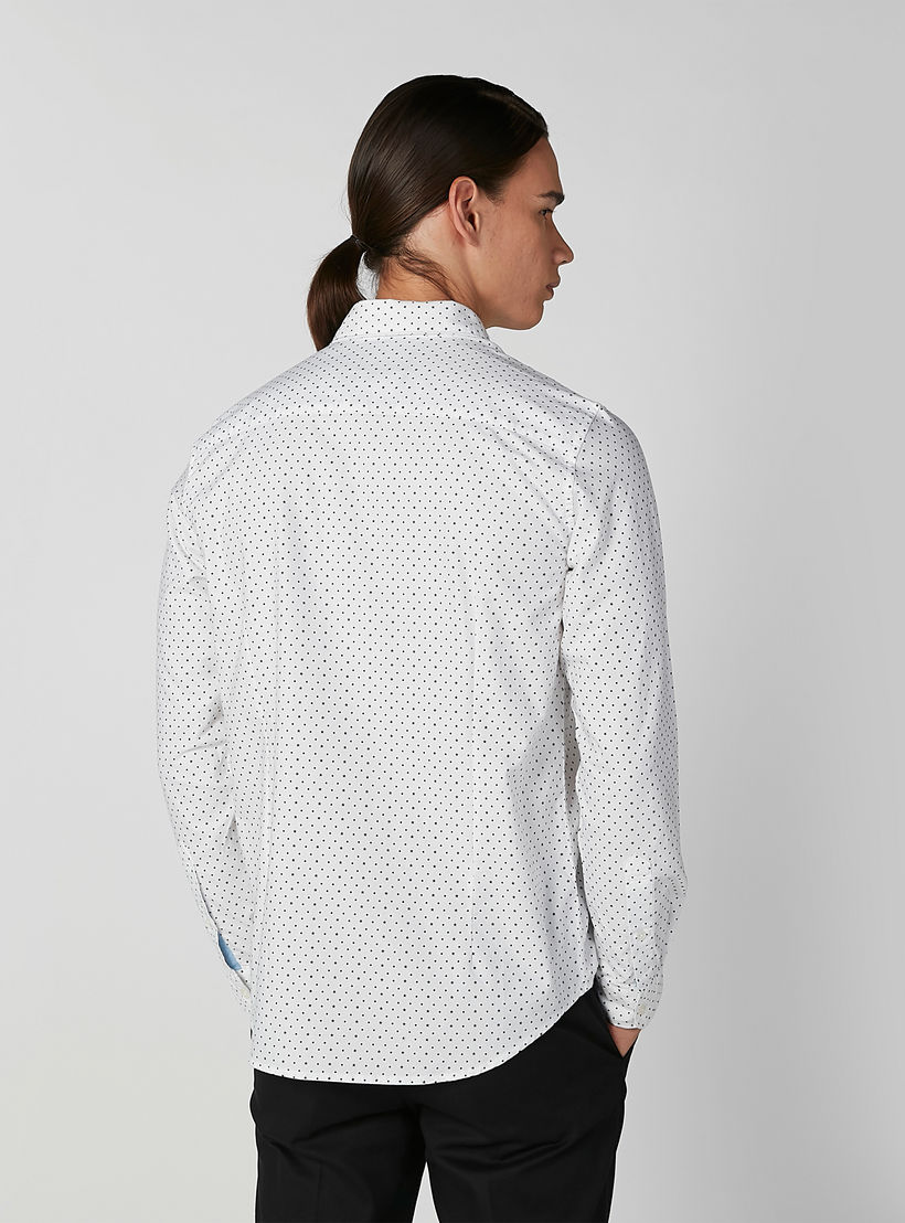 قميص بأكمام طويلة وياقة بأزرار وطبعات-men-clothing-shirts-image-1