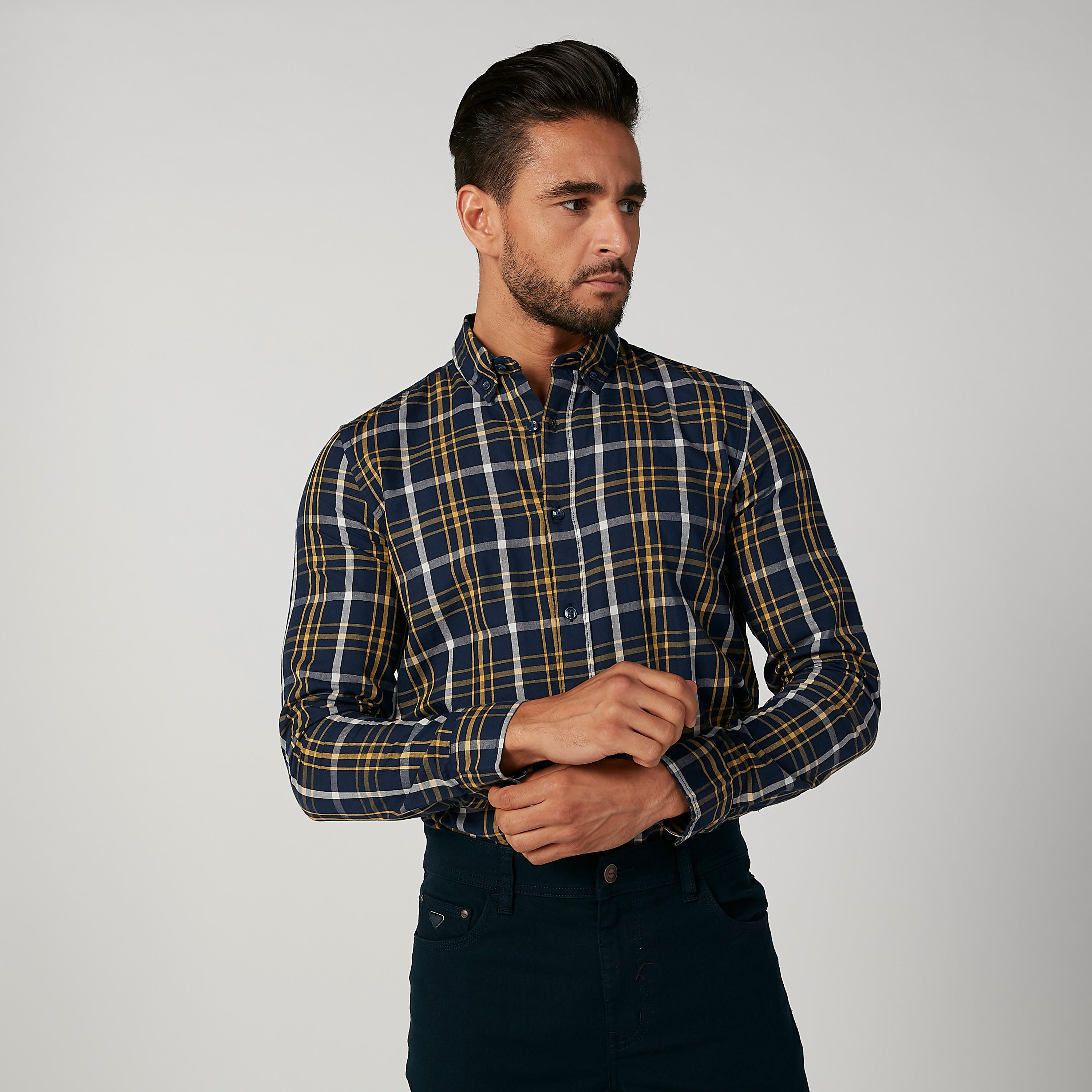 قميص كاروهات بياقة عاديّة وأكمام طويلة-men-clothing-shirts-image-1