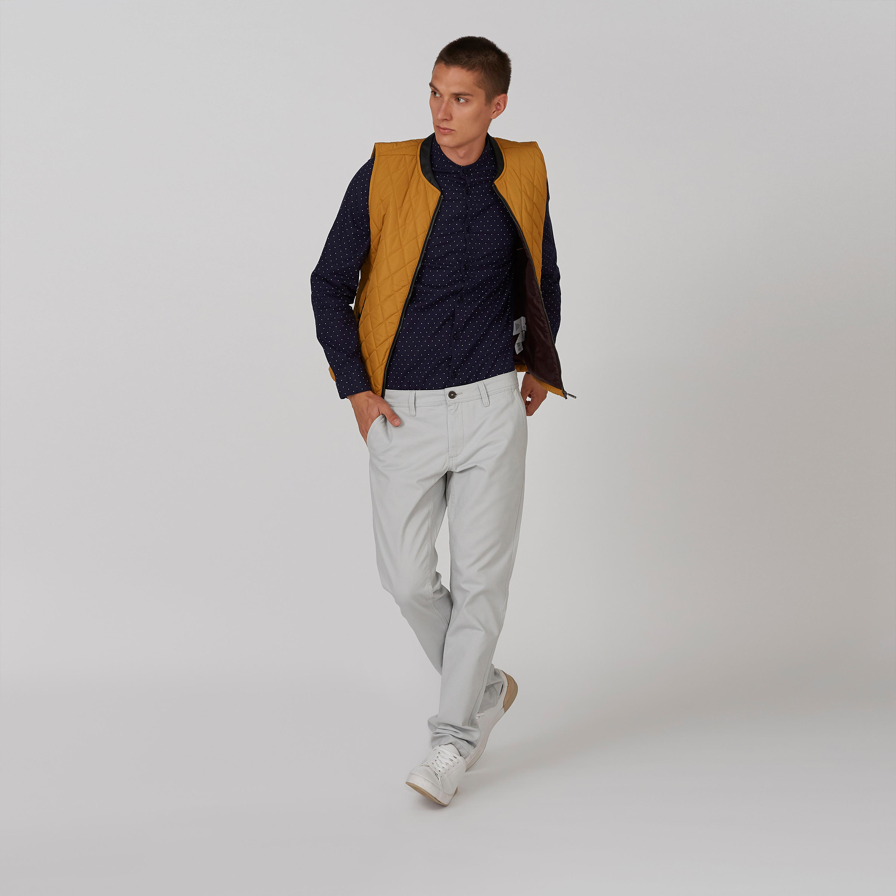 قميص مستدام بقصّة سليم وياقة ماندارين وطبعات منقّطة-men-clothing-shirts-image-4