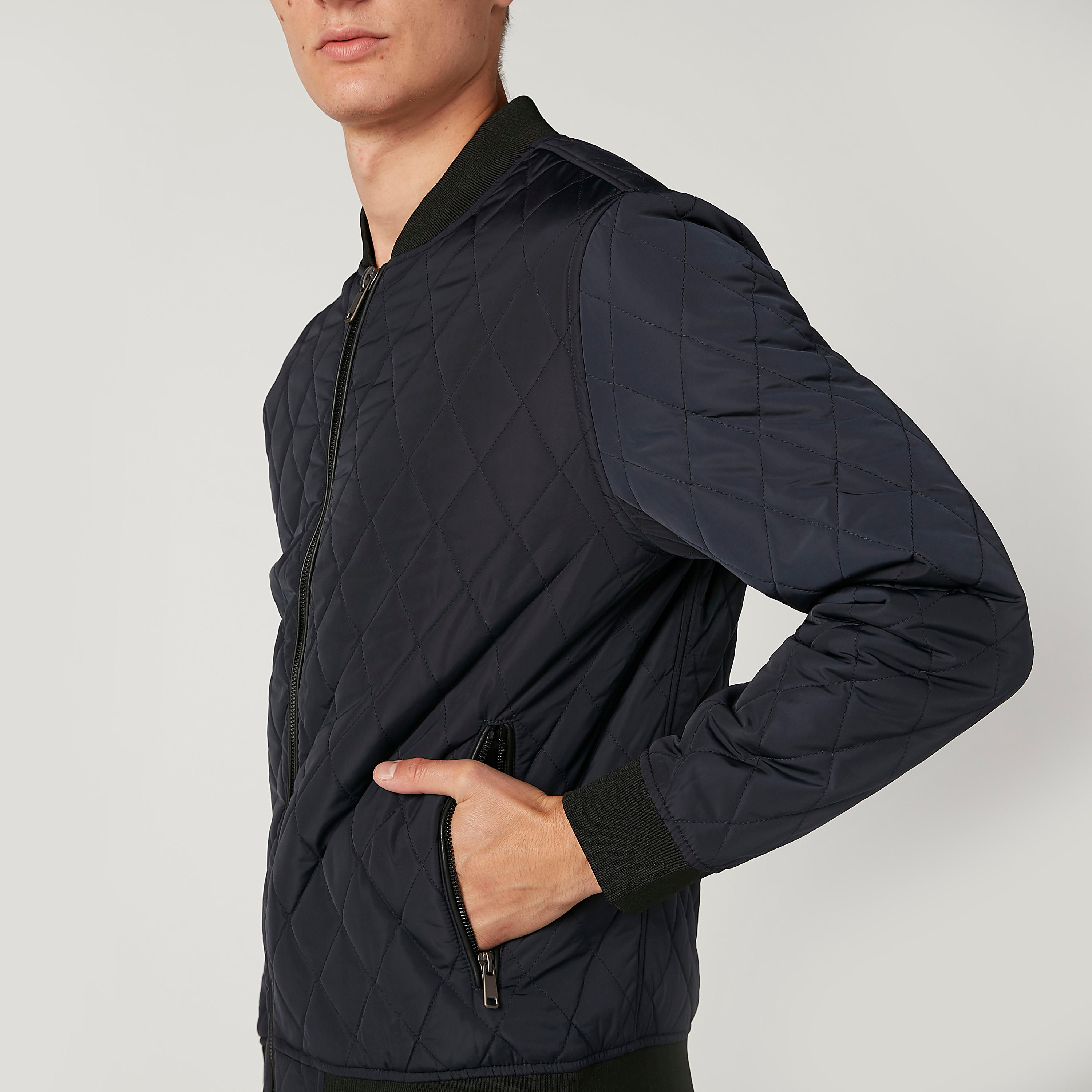 جاكيت بومبر بارز الملمس بأكمام طويلة وجيوب-men-clothing-jacketsandblazers-jackets-image-3