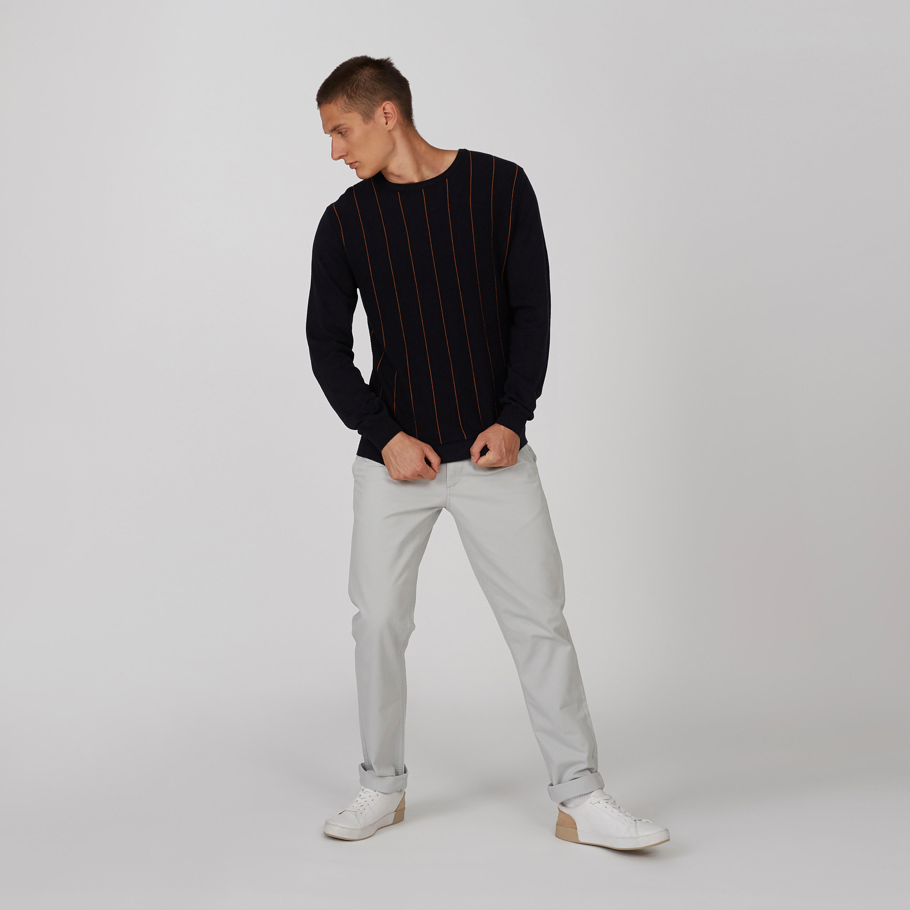 سويتر مستدام مقلّم بقصّة سليم وياقة ضيقة وأكمام طويلة -men-clothing-sweatersandpullovers-image-2