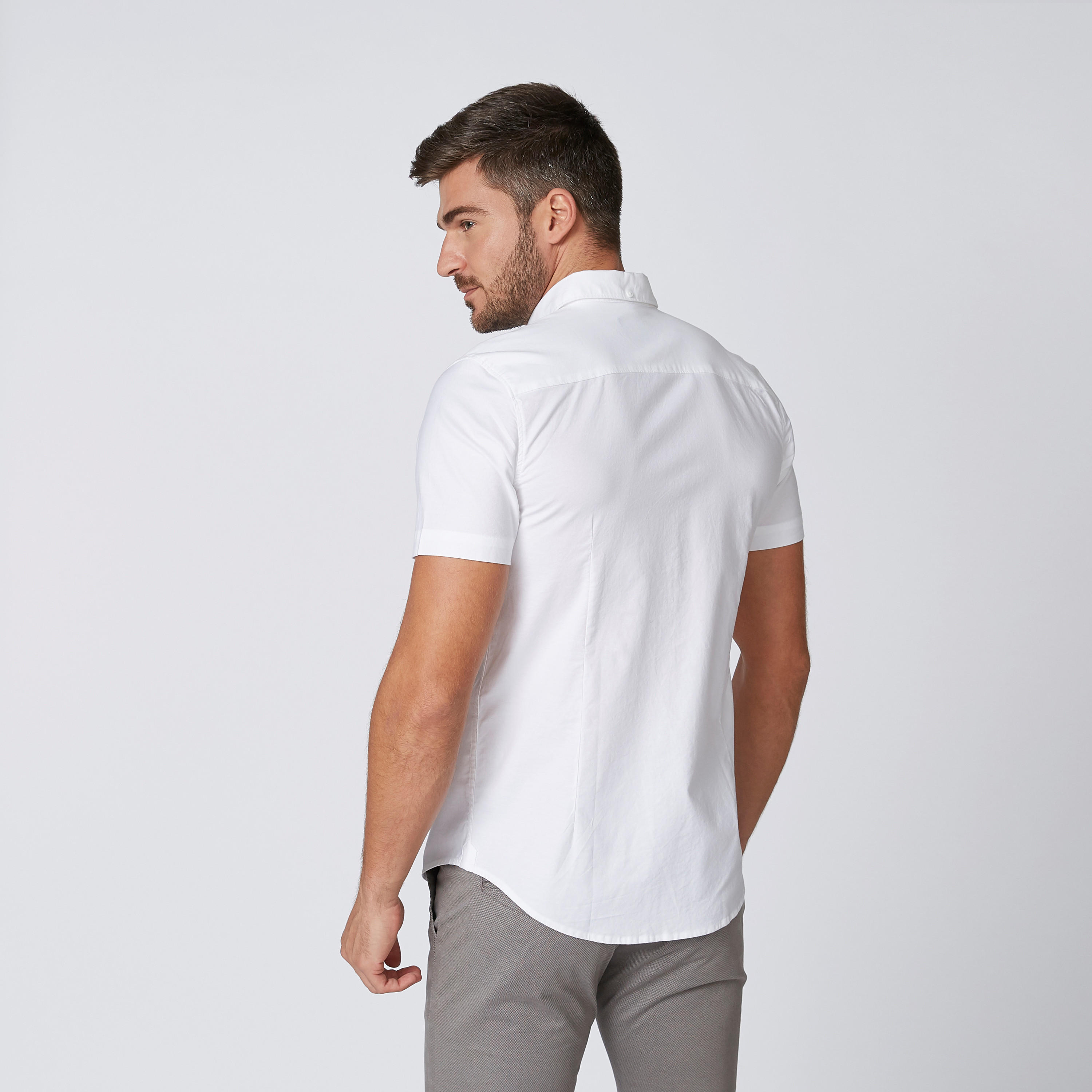 قميص سادة بياقة عاديّة وأكمام قصيرة-men-clothing-shirts-image-3