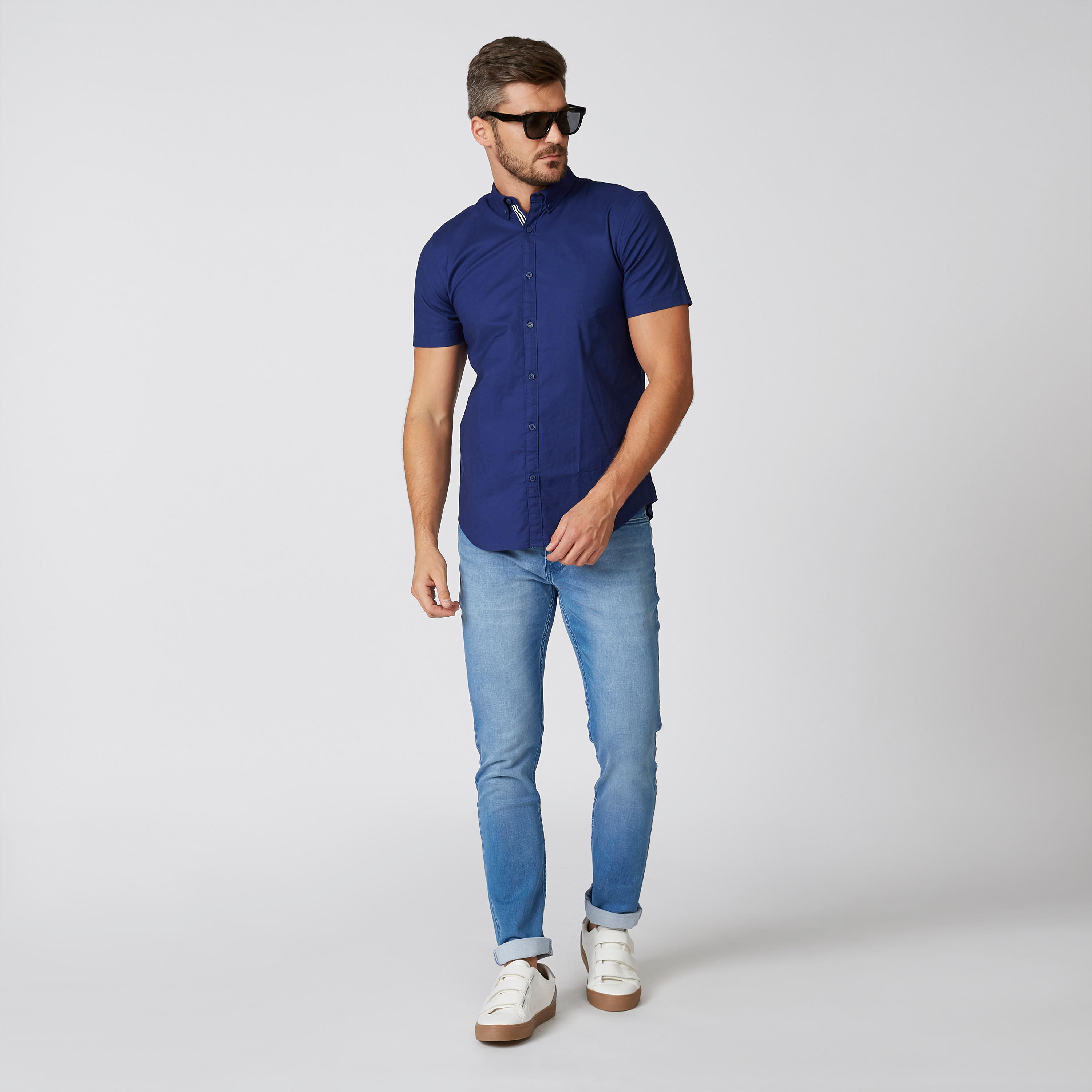قميص سادة بياقة عاديّة وأكمام قصيرة-men-clothing-shirts-image-5
