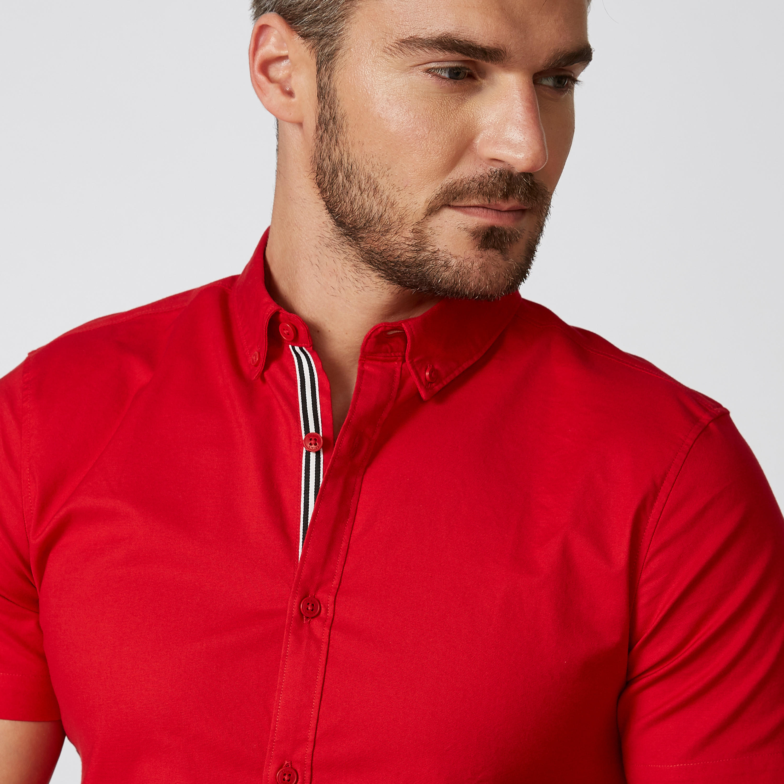قميص سادة بياقة عاديّة وأكمام قصيرة-men-clothing-shirts-image-2