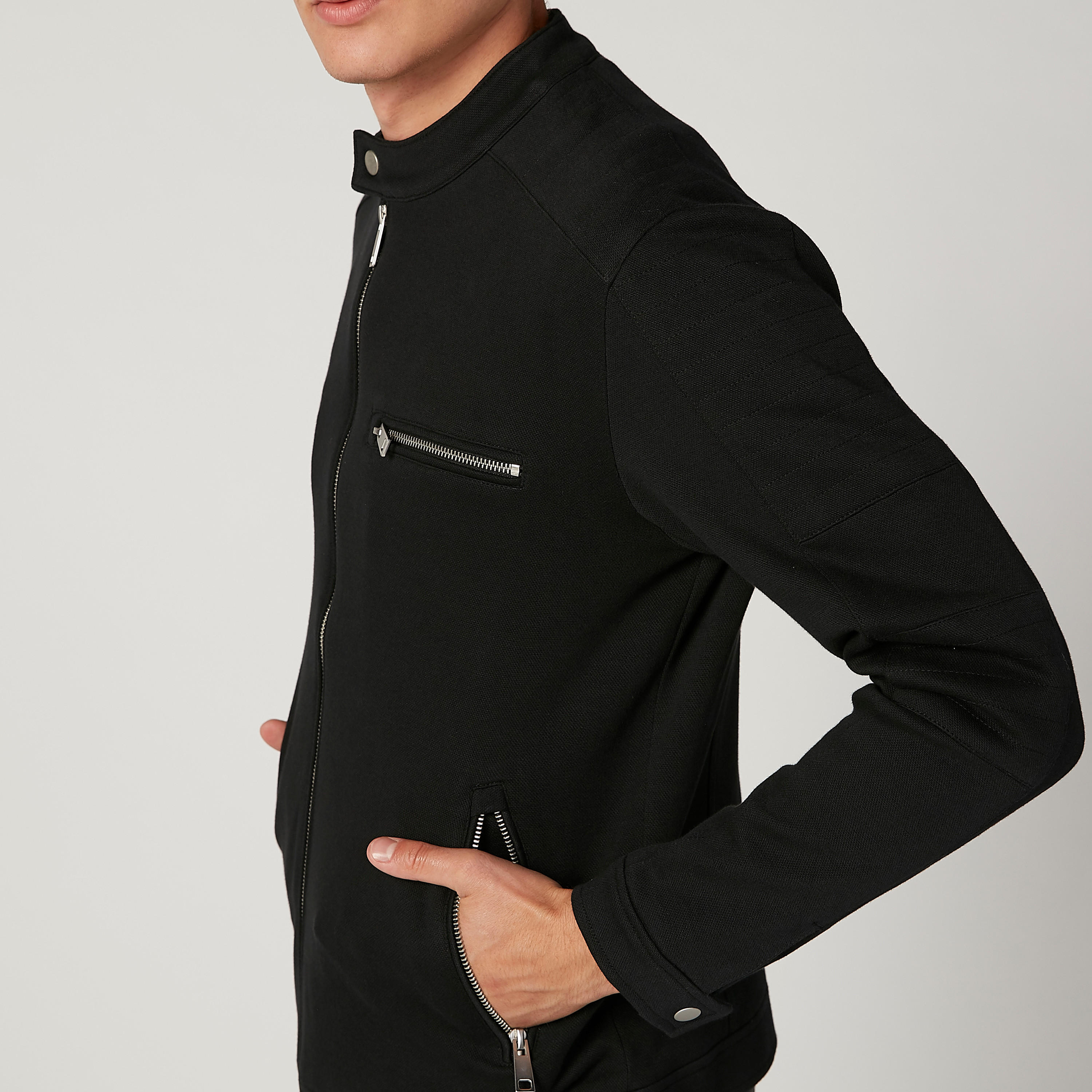 جاكيت بومبر بارز الملمس بأكمام طويلة وتفاصيل جيوب-men-clothing-jacketsandblazers-jackets-image-3