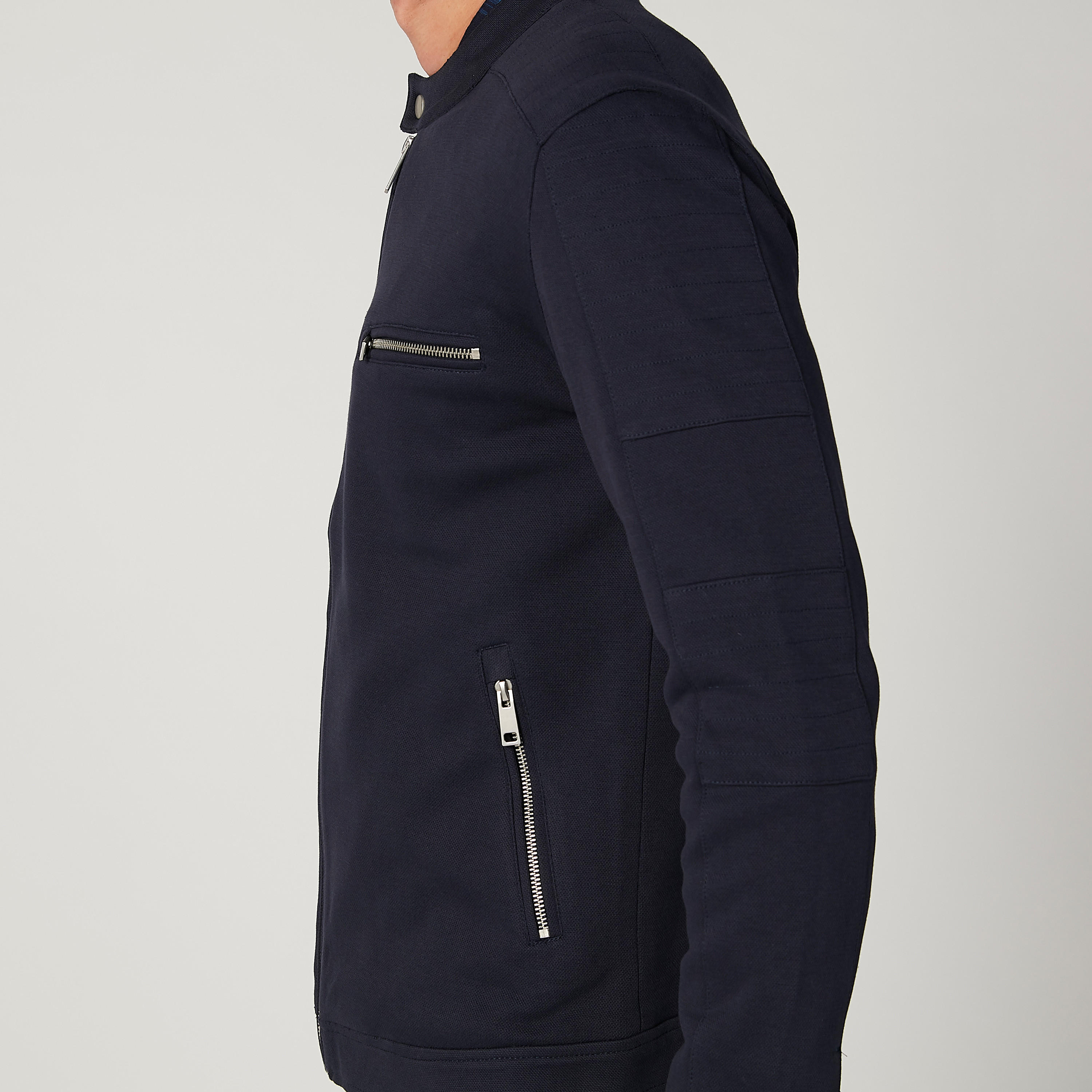 جاكيت بومبر بارز الملمس بأكمام طويلة وتفاصيل جيوب-men-clothing-jacketsandblazers-jackets-image-3