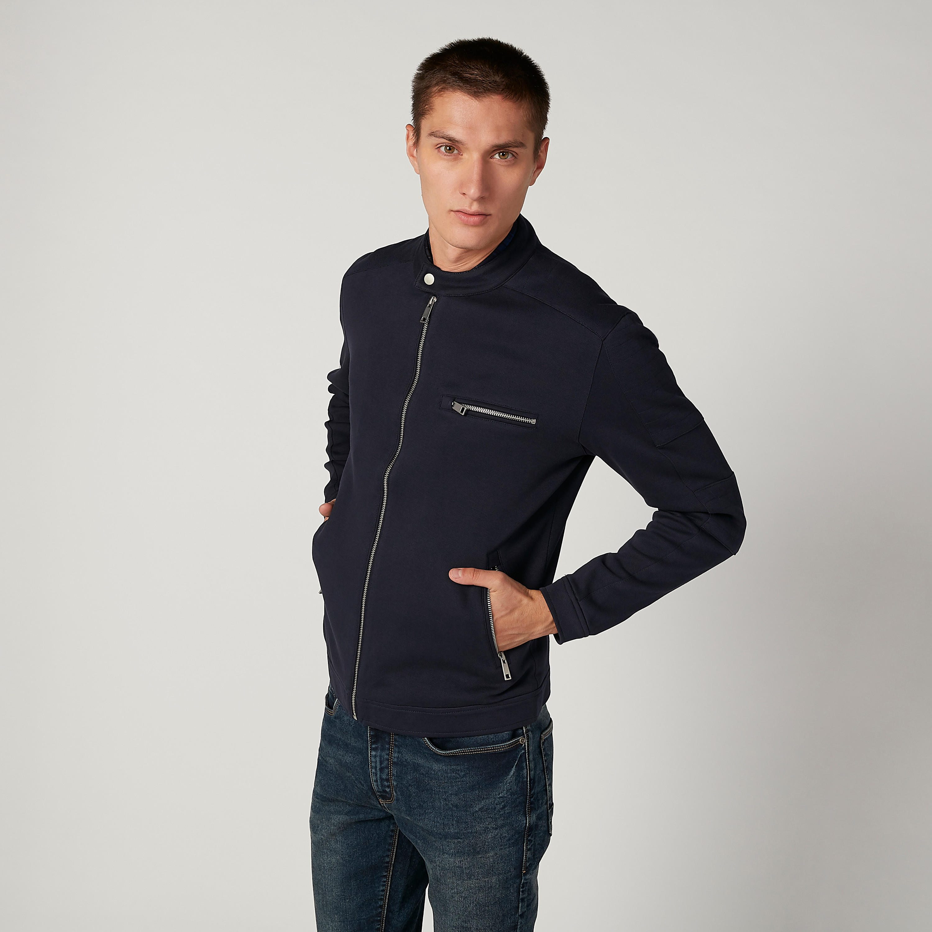 جاكيت بومبر بارز الملمس بأكمام طويلة وتفاصيل جيوب-men-clothing-jacketsandblazers-jackets-image-5