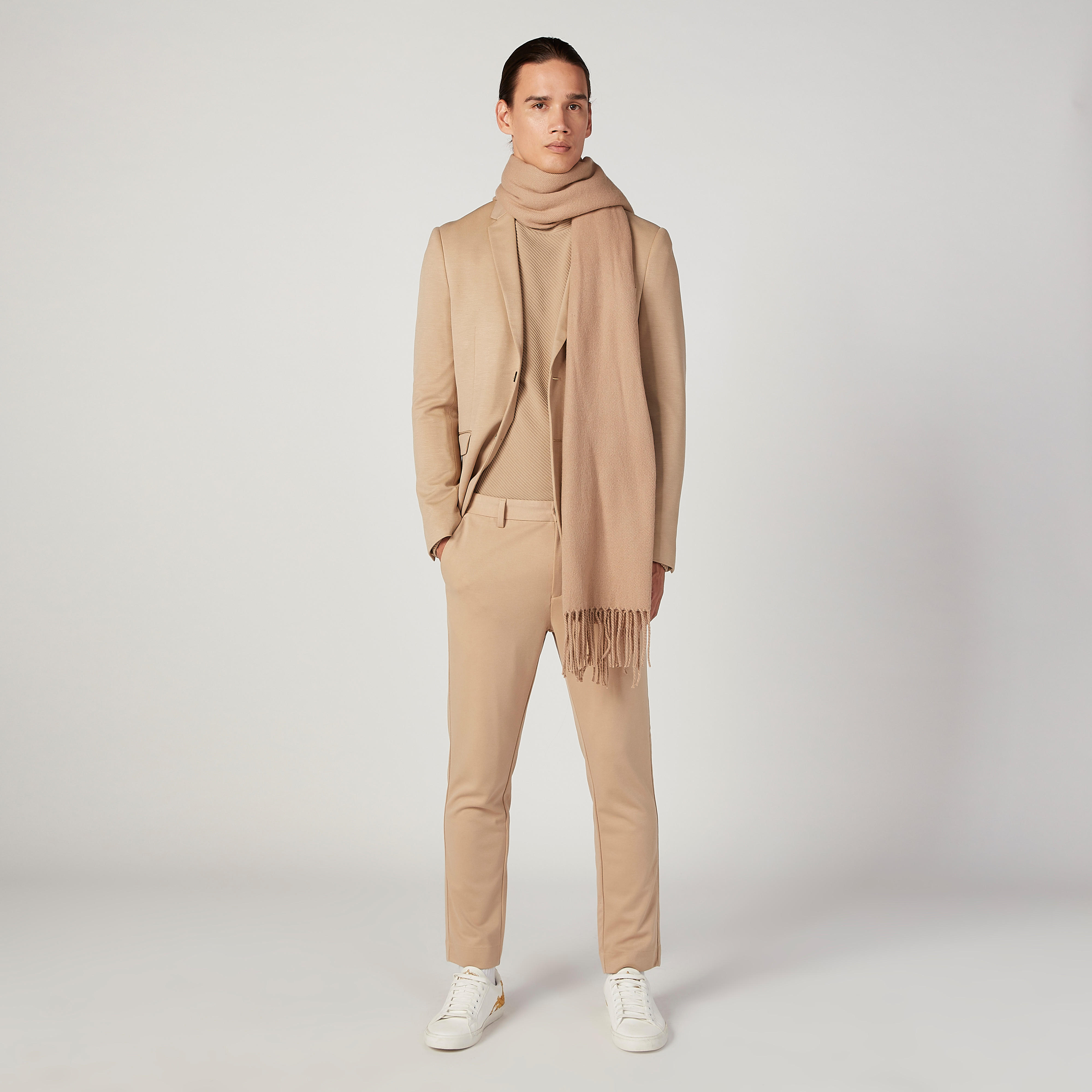 سويت شيرت مستدام بارز الملمس بقصة سليم ورقبة ضيقة وأكمام طويلة -men-winterwear-hoodiesandsweatshirts-image-2