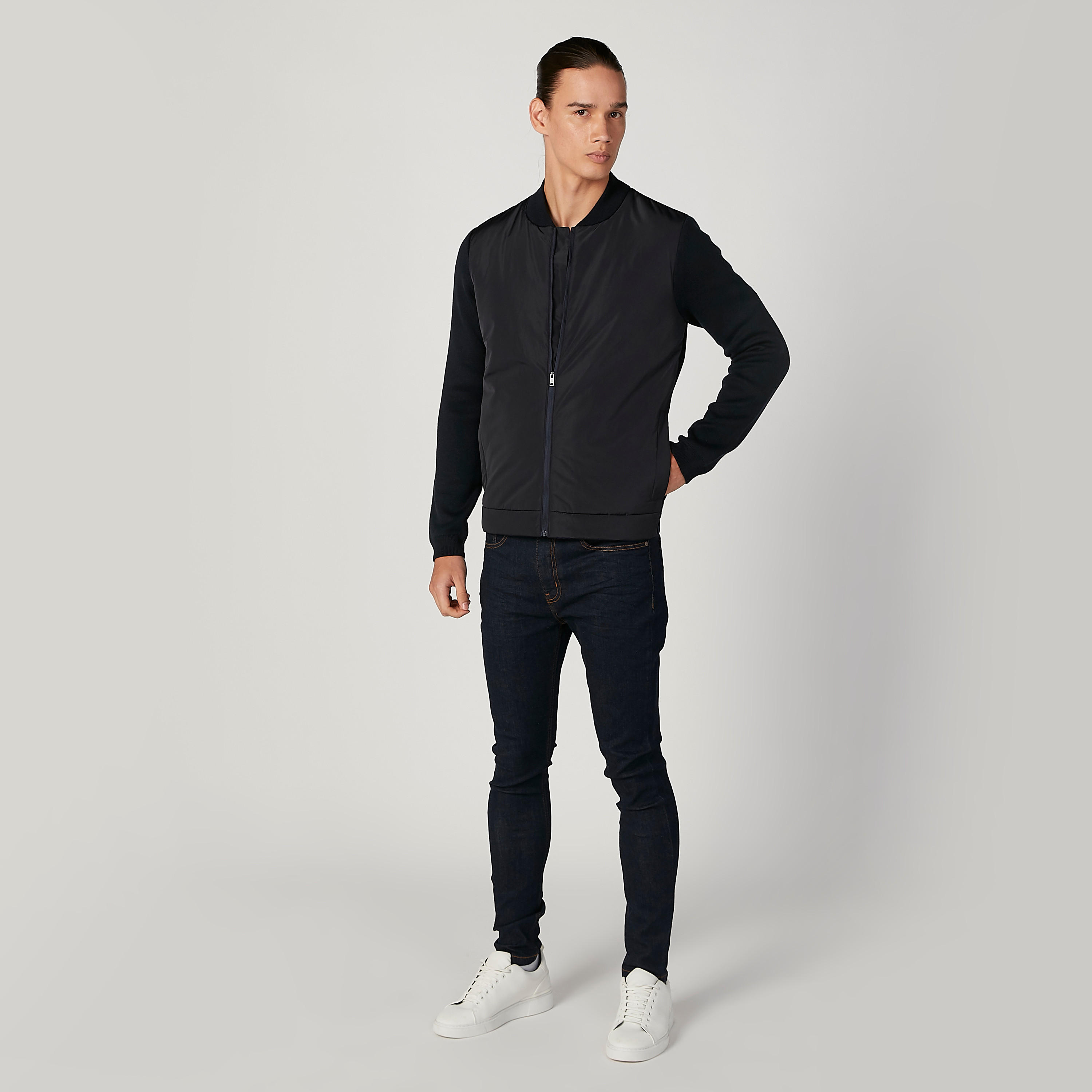 جاكيت بومبر سادة بأكمام طويلة وجيوب-men-clothing-jacketsandblazers-jackets-image-2