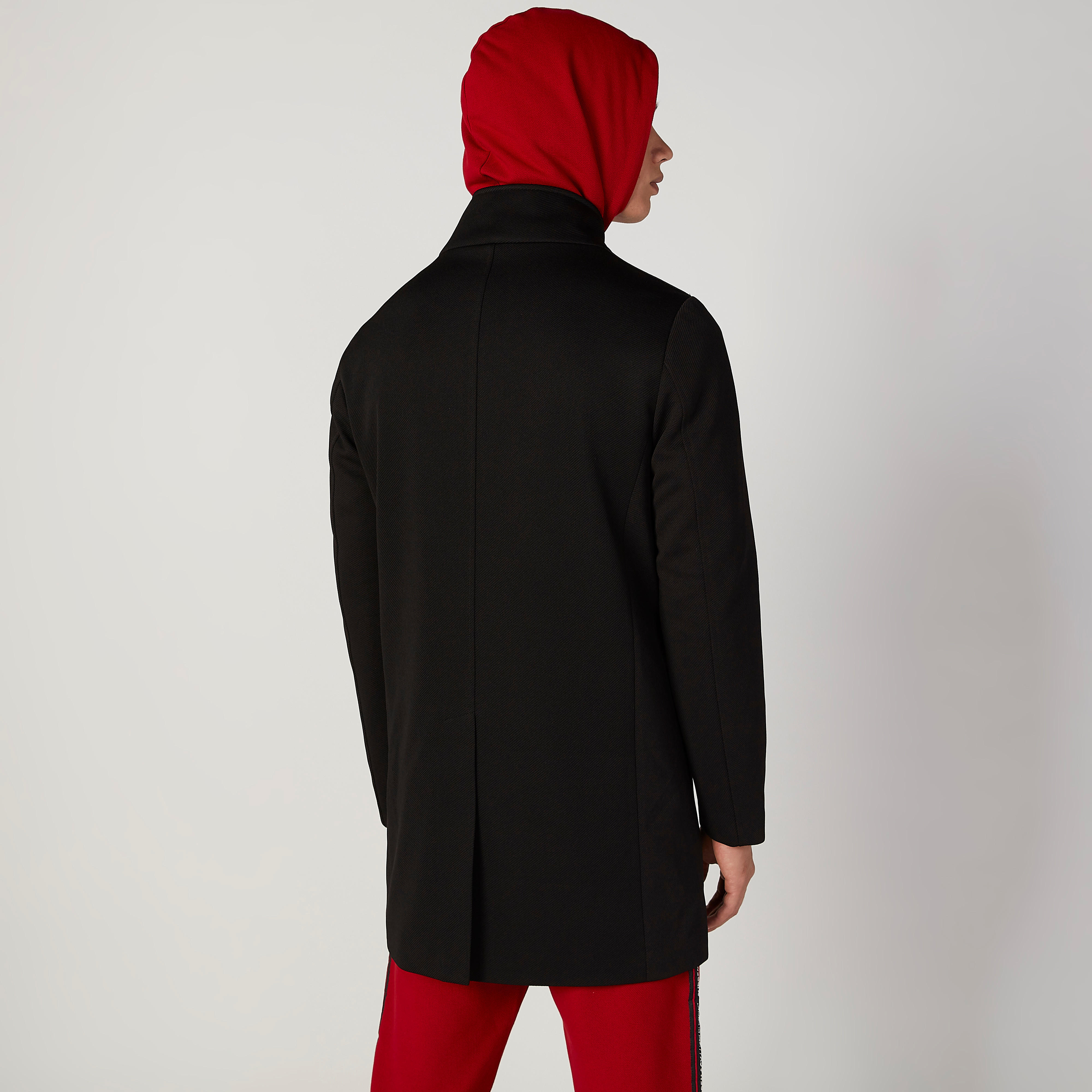 جاكيت مستدام طويل سادة بأكمام طويلة وجيوب -men-clothing-jacketsandblazers-jackets-image-1