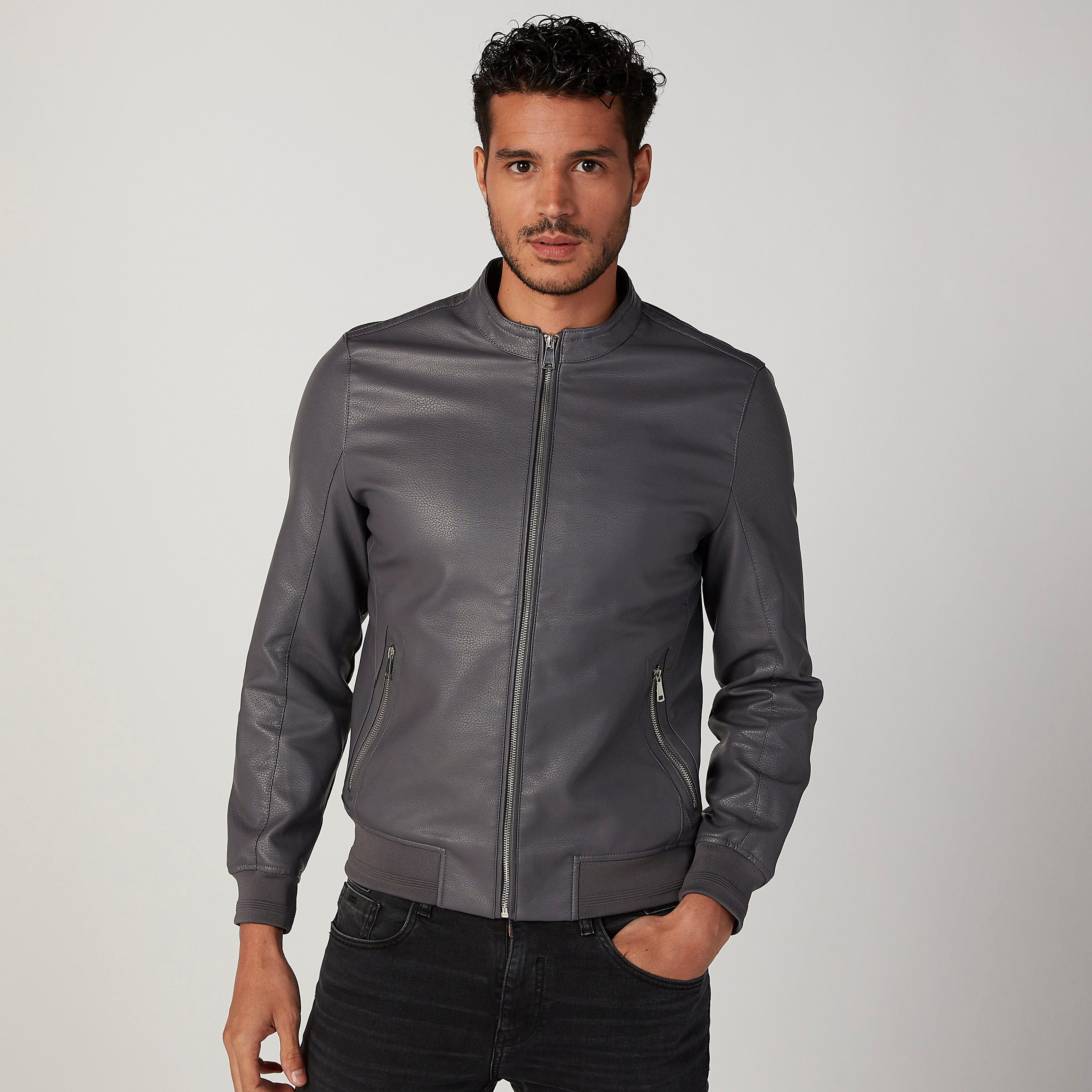 جاكيت مستدام سادة بجيوب بسحّاب -men-clothing-jacketsandblazers-jackets-image-4