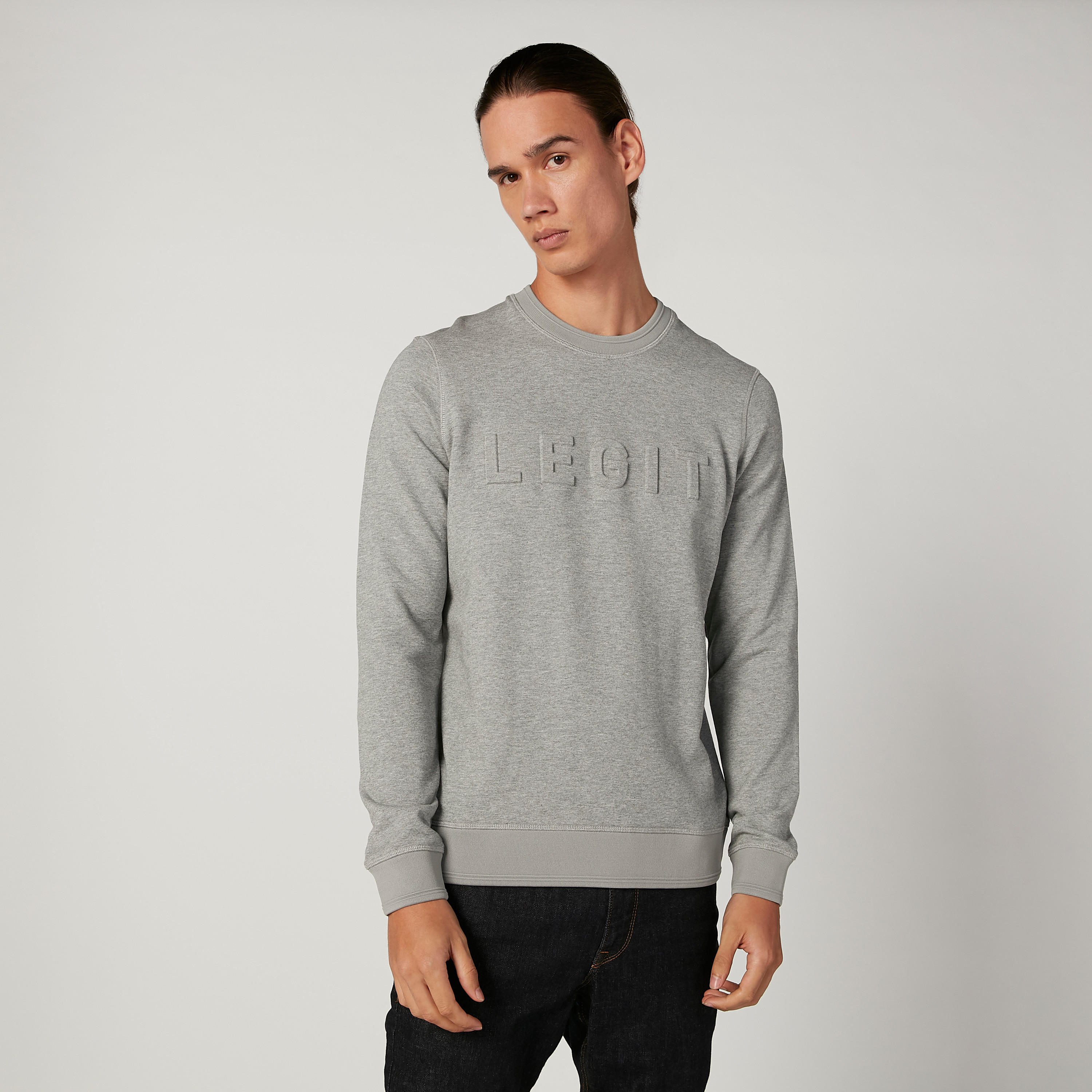 سويت شيرت مستدام سليم بارز الملمس بأكمام طويلة -men-winterwear-hoodiesandsweatshirts-image-1