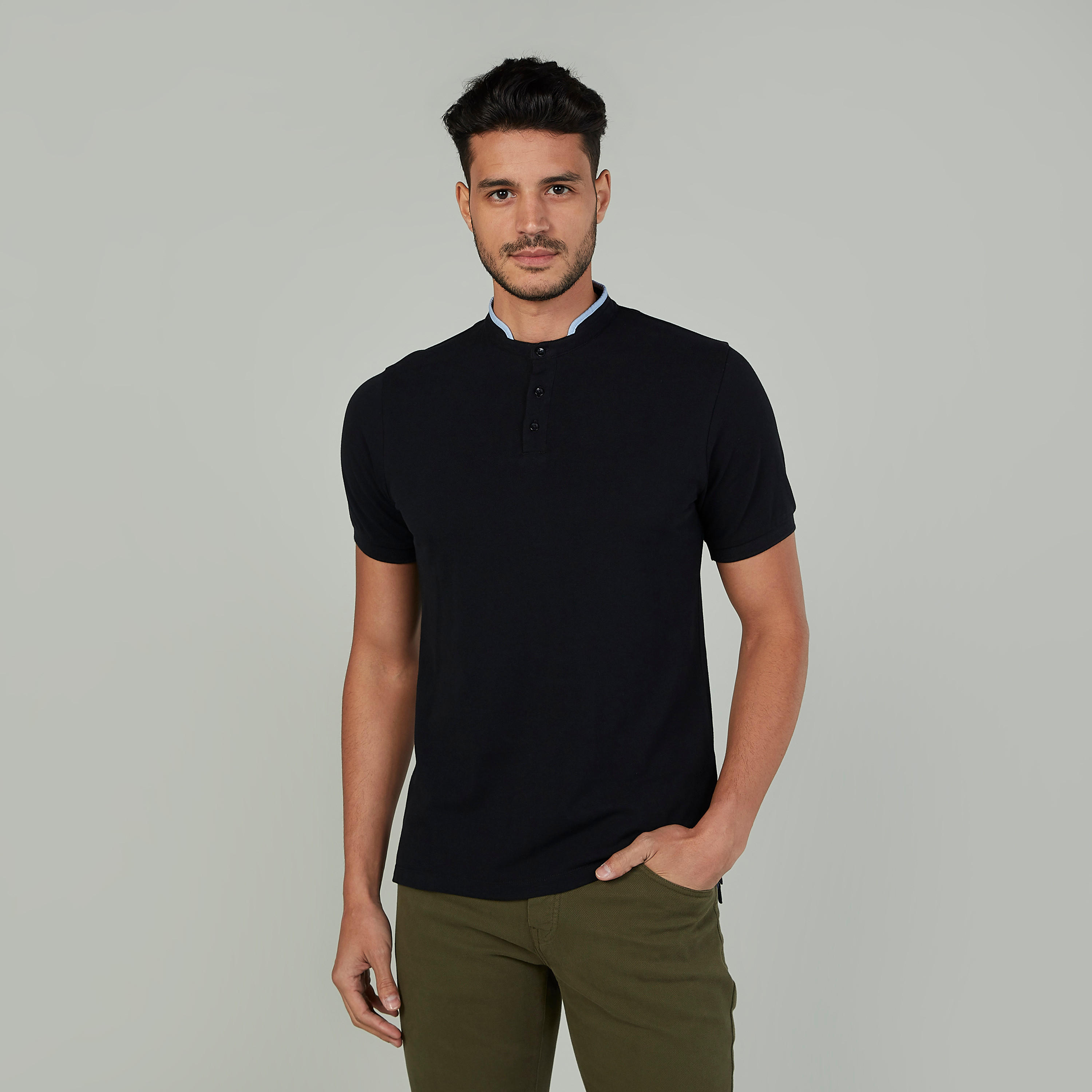 تيشيرت سادة بياقة ماندارين وأكمام قصيرة-men-clothing-tshirtsandpolos-polos-image-1