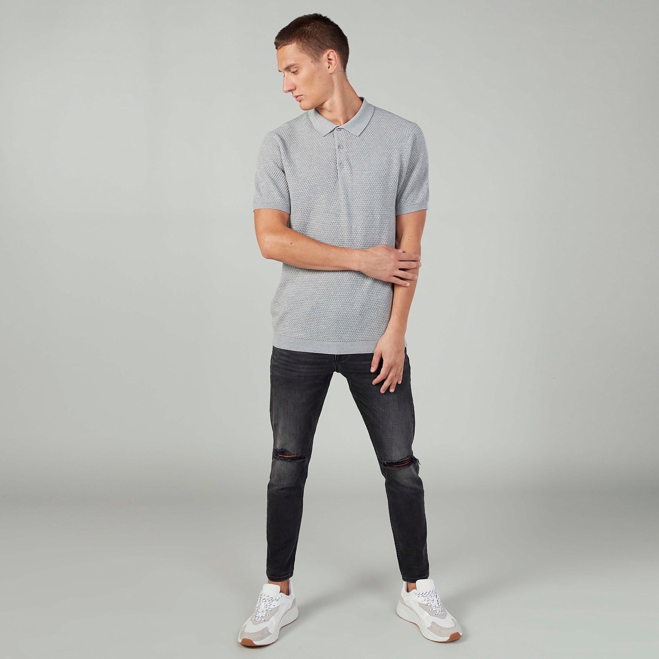 تيشيرت مستدام بقصّة سليم وياقة بولو وأكمام قصيرة -men-clothing-tshirtsandpolos-polos-image-2