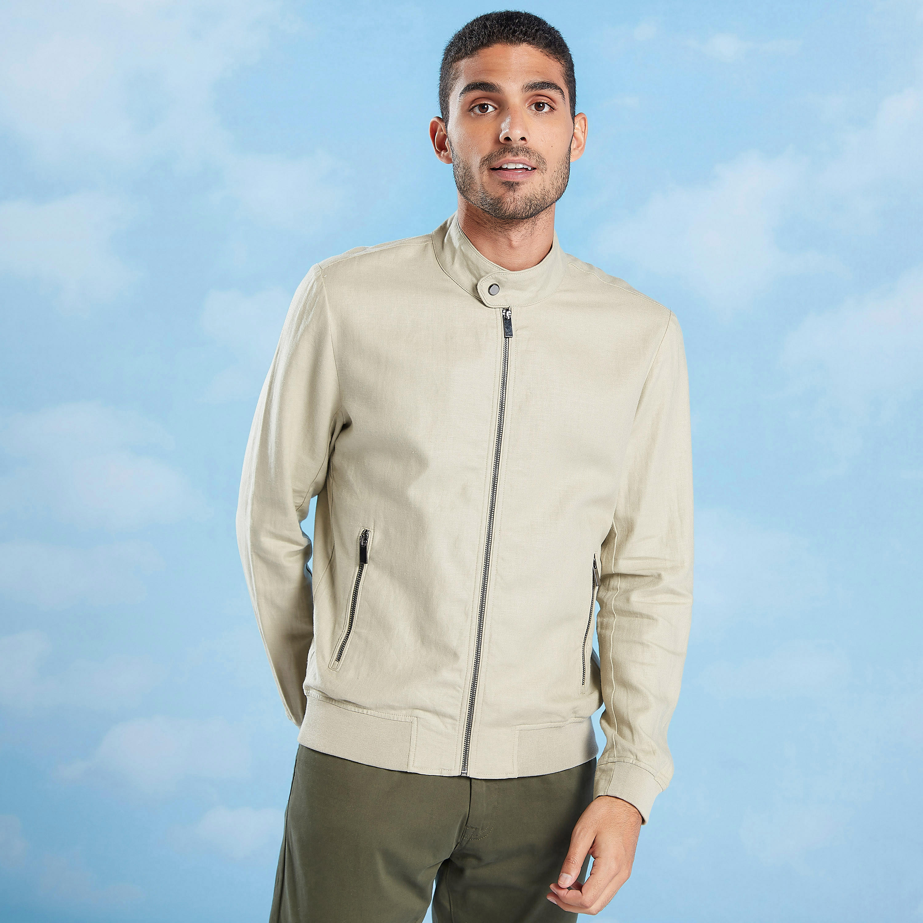 جاكيت كتّان سليم فيت بأكمام طويلة وجيوب بسحّاب-men-clothing-jacketsandblazers-jackets-image-2