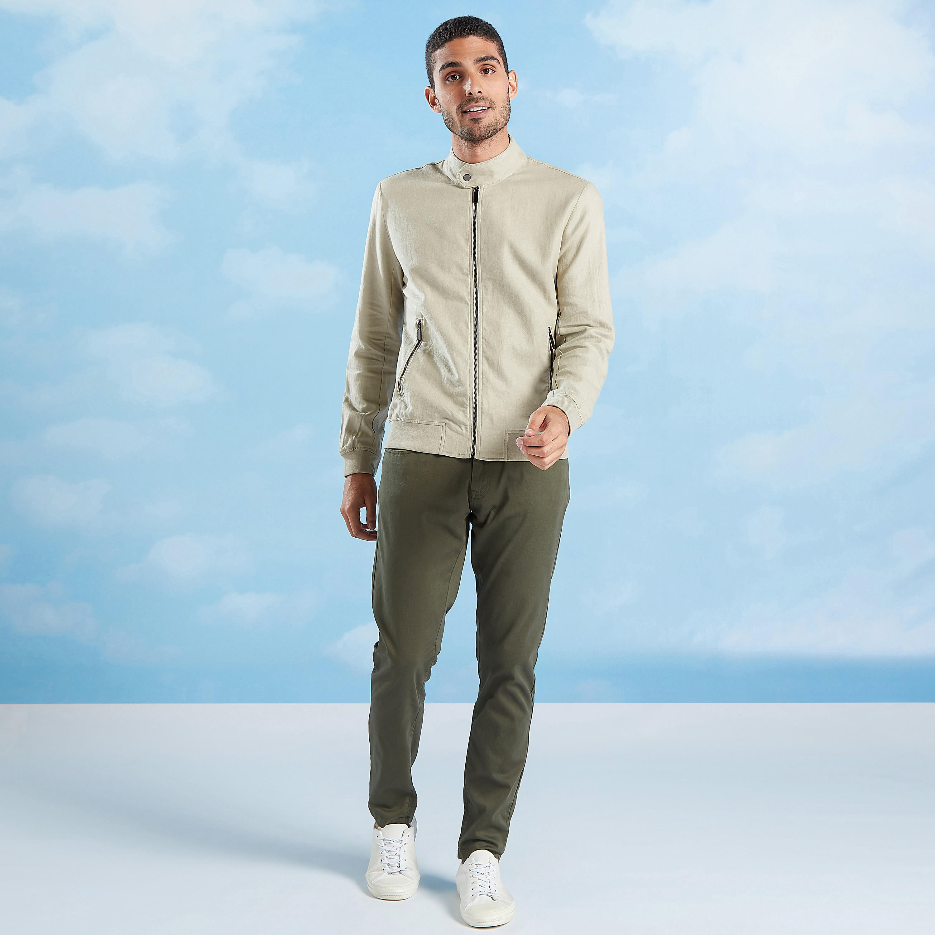 جاكيت كتّان سليم فيت بأكمام طويلة وجيوب بسحّاب-men-clothing-jacketsandblazers-jackets-image-3