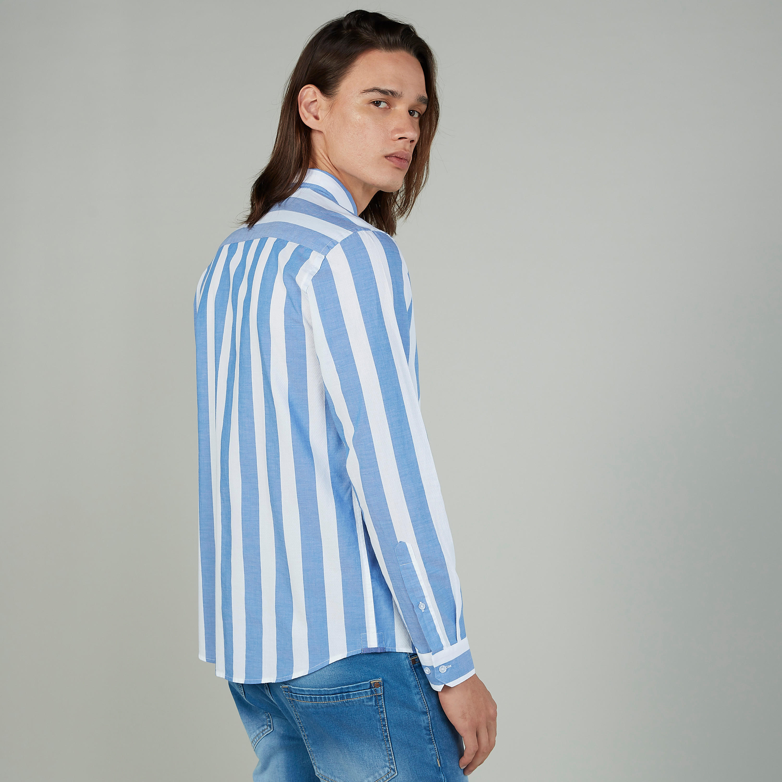 قميص مستدام رسمي بارز الملمس بياقة عاديّة وأكمام طويلة-men-clothing-shirts-image-4