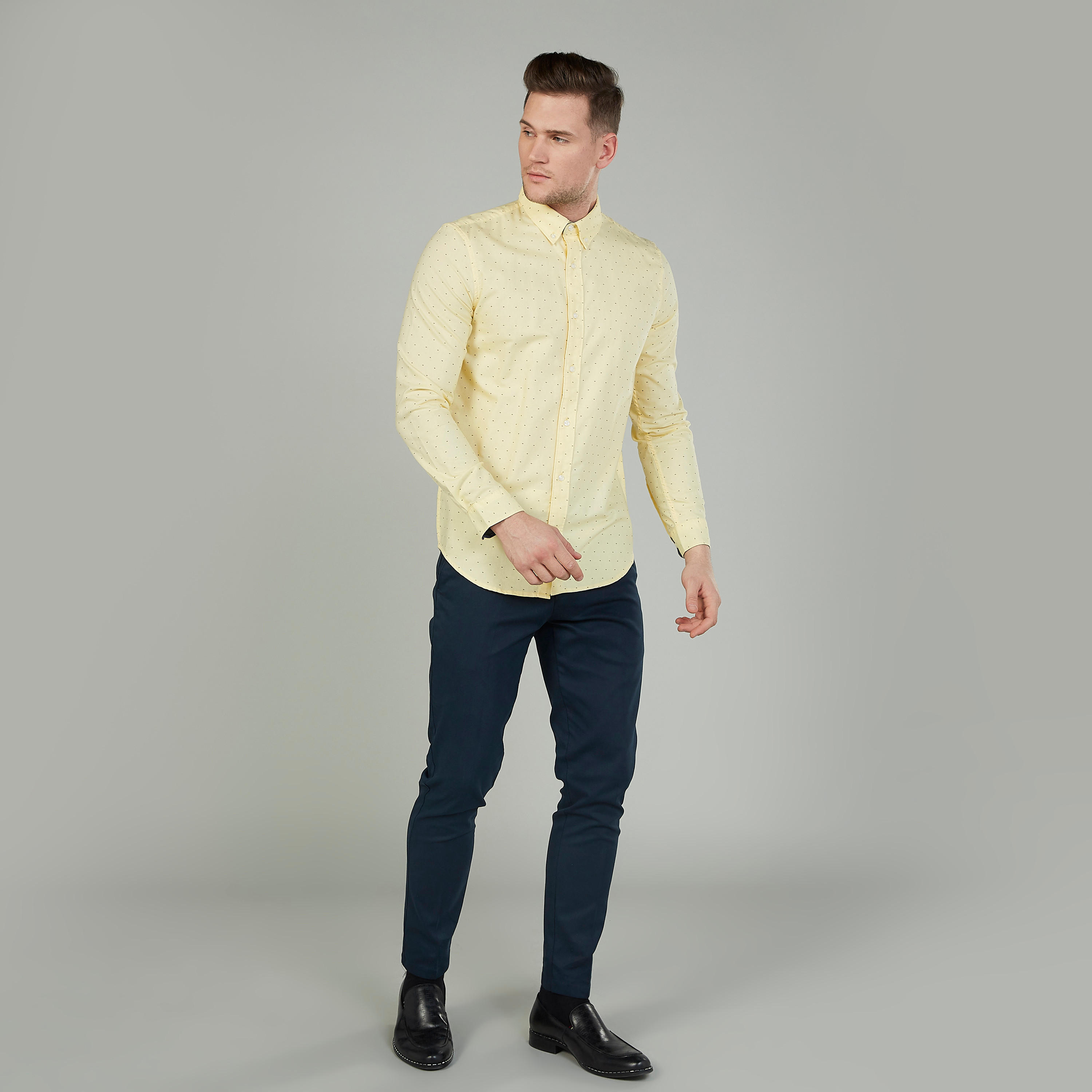 قميص بطبعات بياقة عادية وأكمام طويلة-men-clothing-shirts-image-2