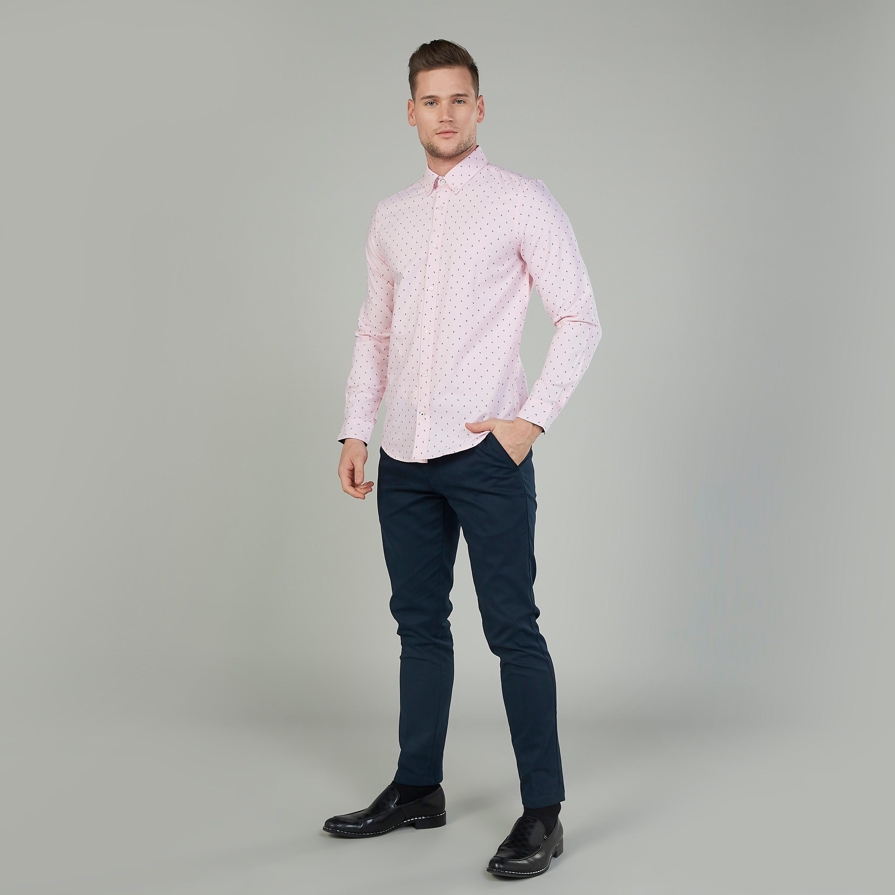 قميص بطبعات بياقة عادية وأكمام طويلة-men-clothing-shirts-image-2