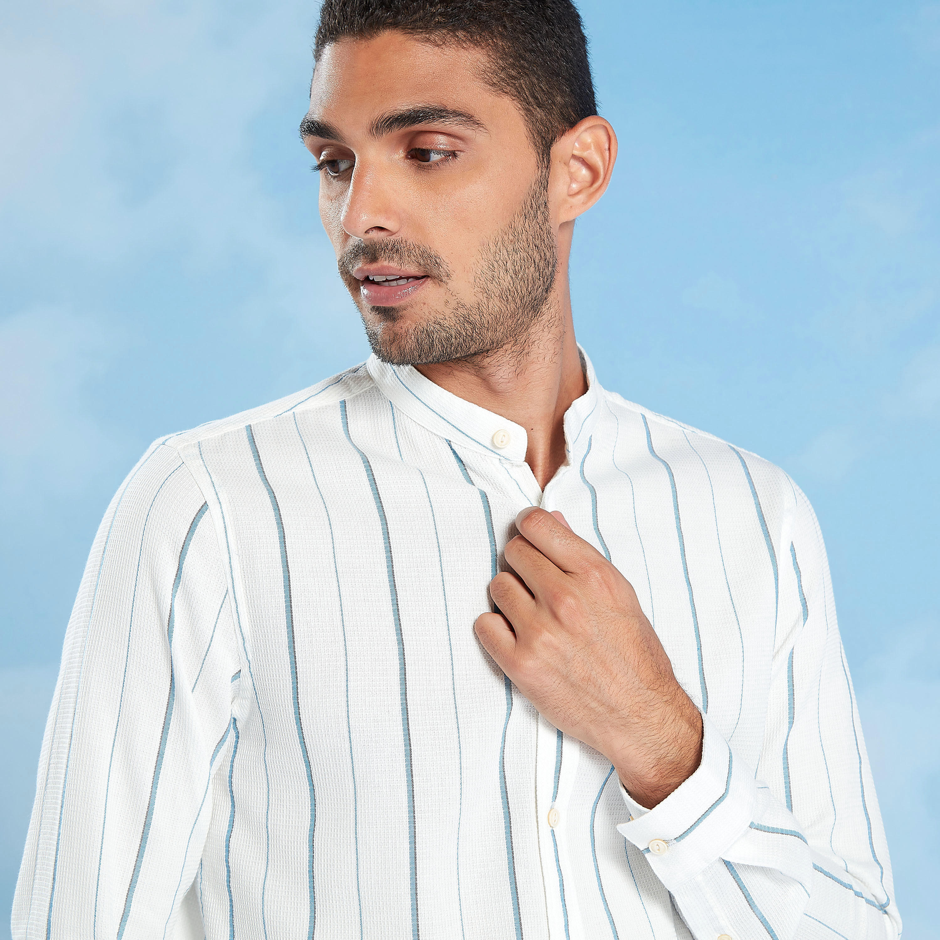 قميص مخطط سليم بياقة ماندارين وأكمام طويلة-men-clothing-shirts-image-1