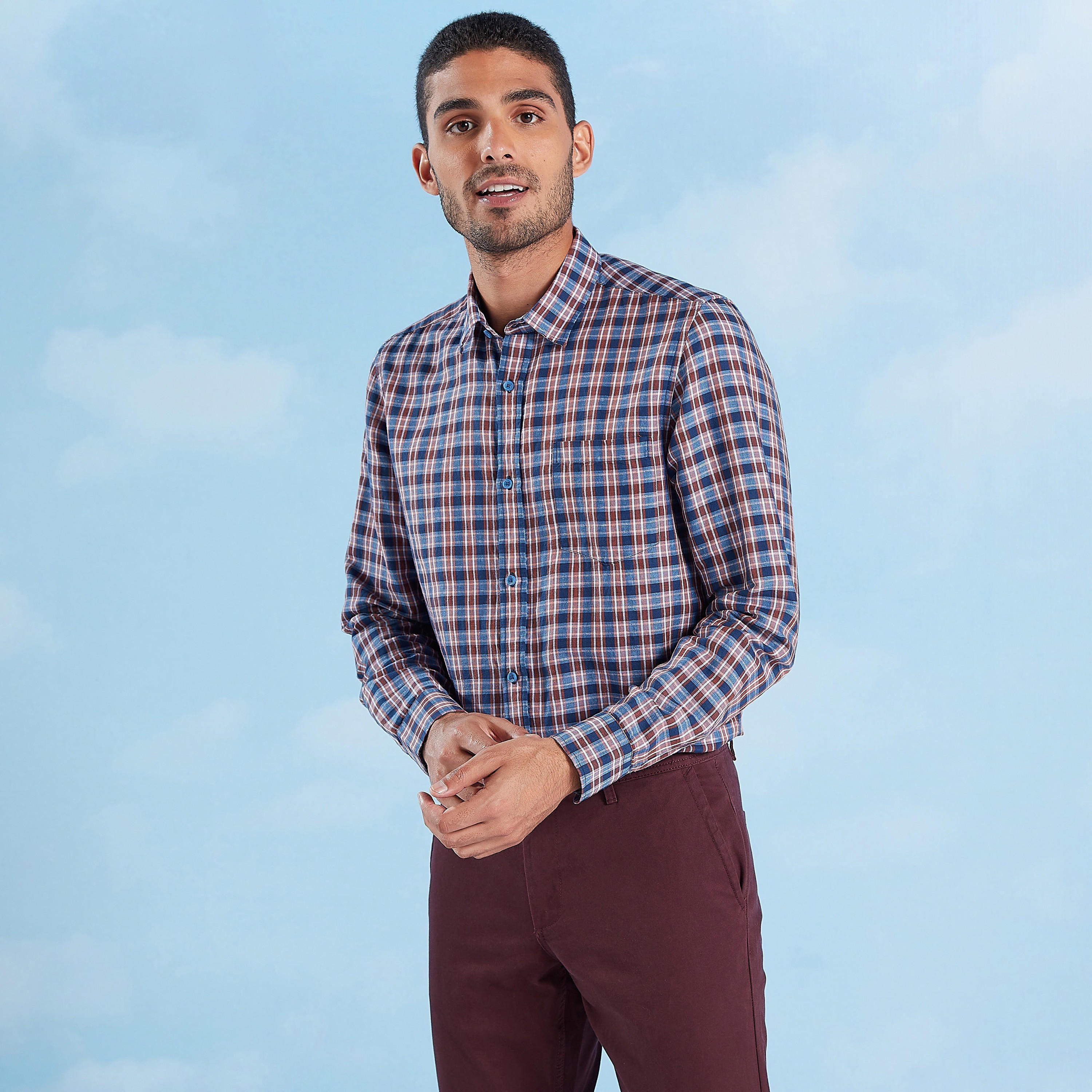 قميص كاروهات بياقة عادية وأكمام طويلة-men-clothing-shirts-image-1