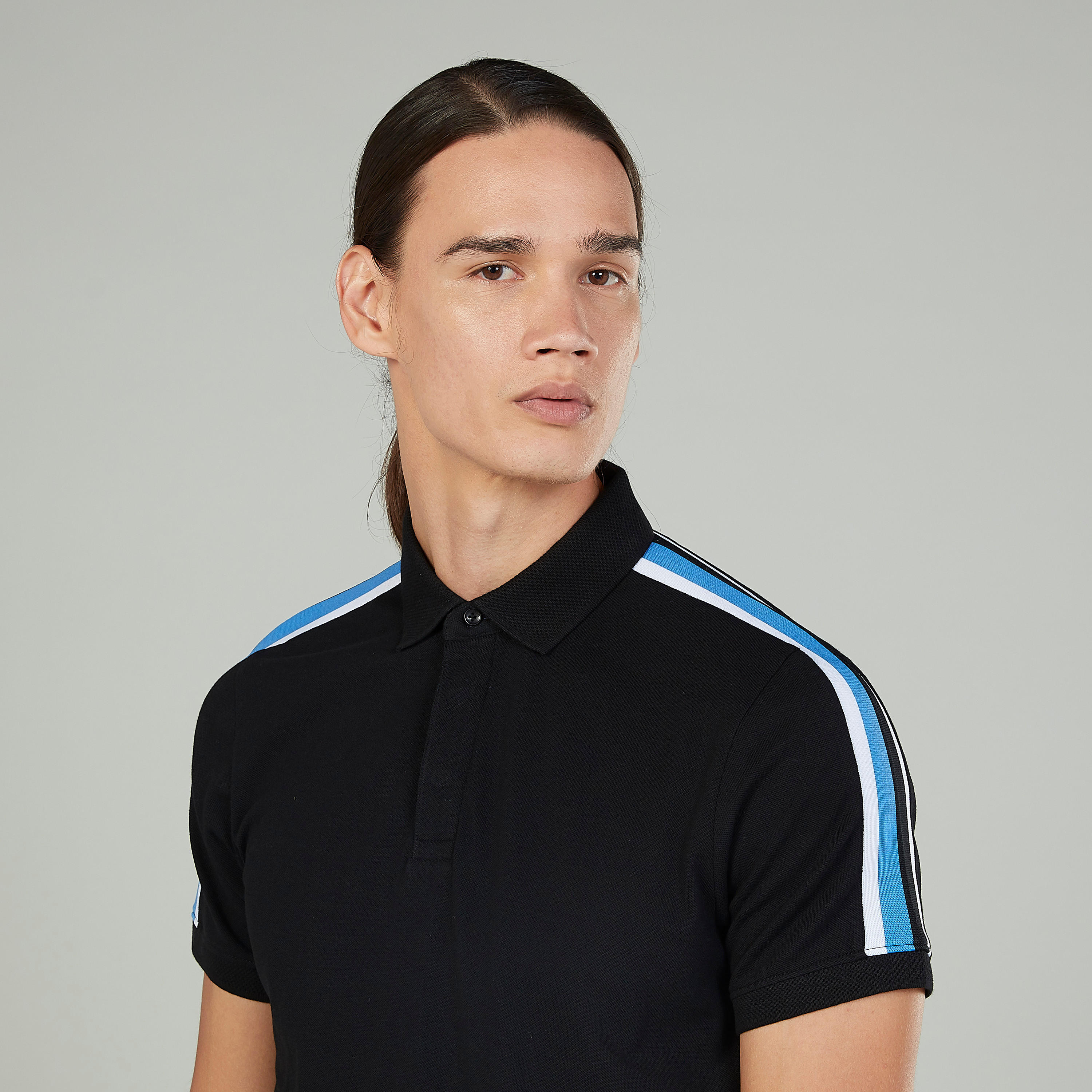 تيشيرت بولو سليم سادة بتفاصيل شريطة-men-clothing-tshirtsandpolos-polos-image-3