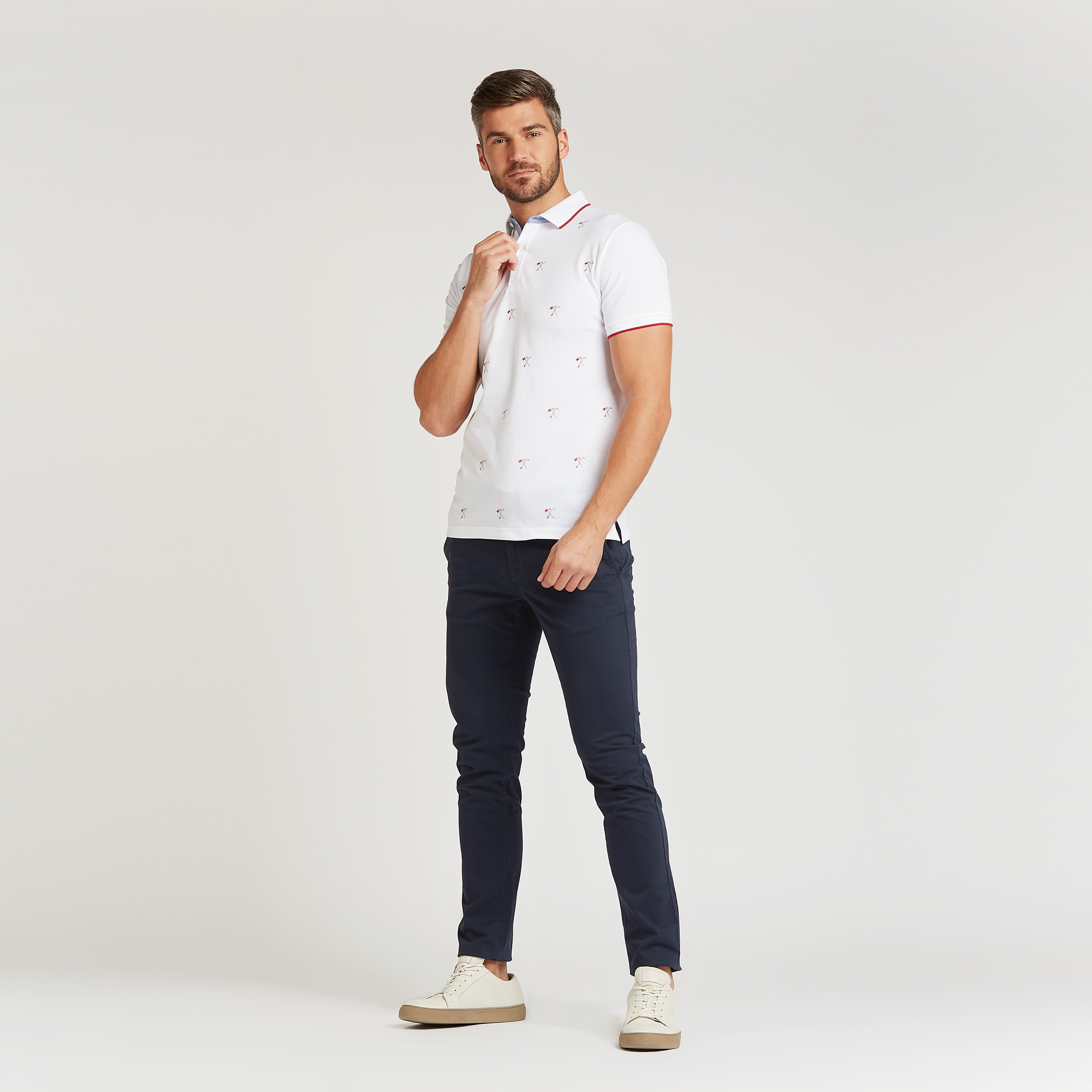 تيشيرت بولو بقصة سليم مطرز بأكمام قصيرة-men-clothing-tshirtsandpolos-polos-image-2