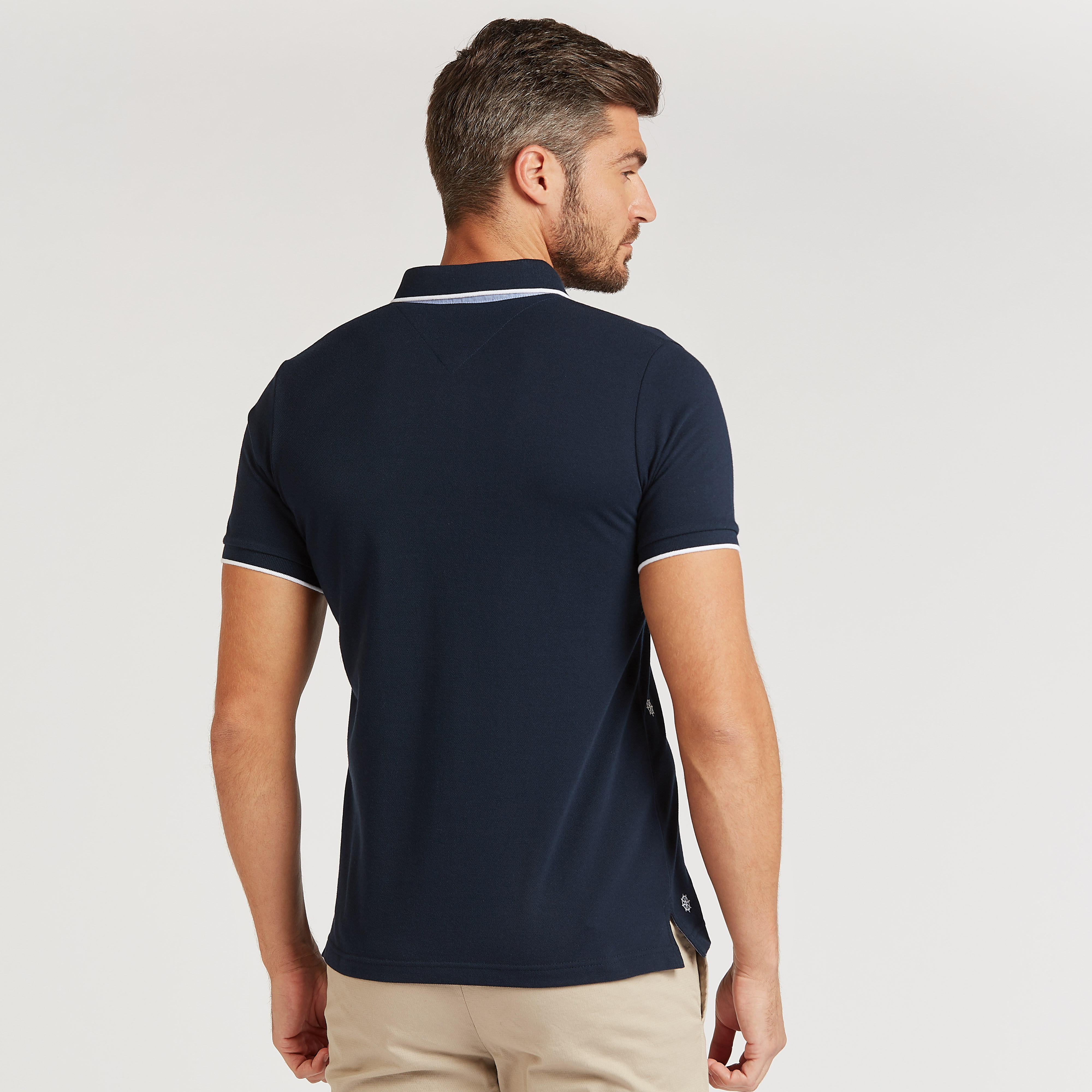 تيشيرت بولو سليم مطرز بأكمام قصيرة-men-clothing-tshirtsandpolos-polos-image-4
