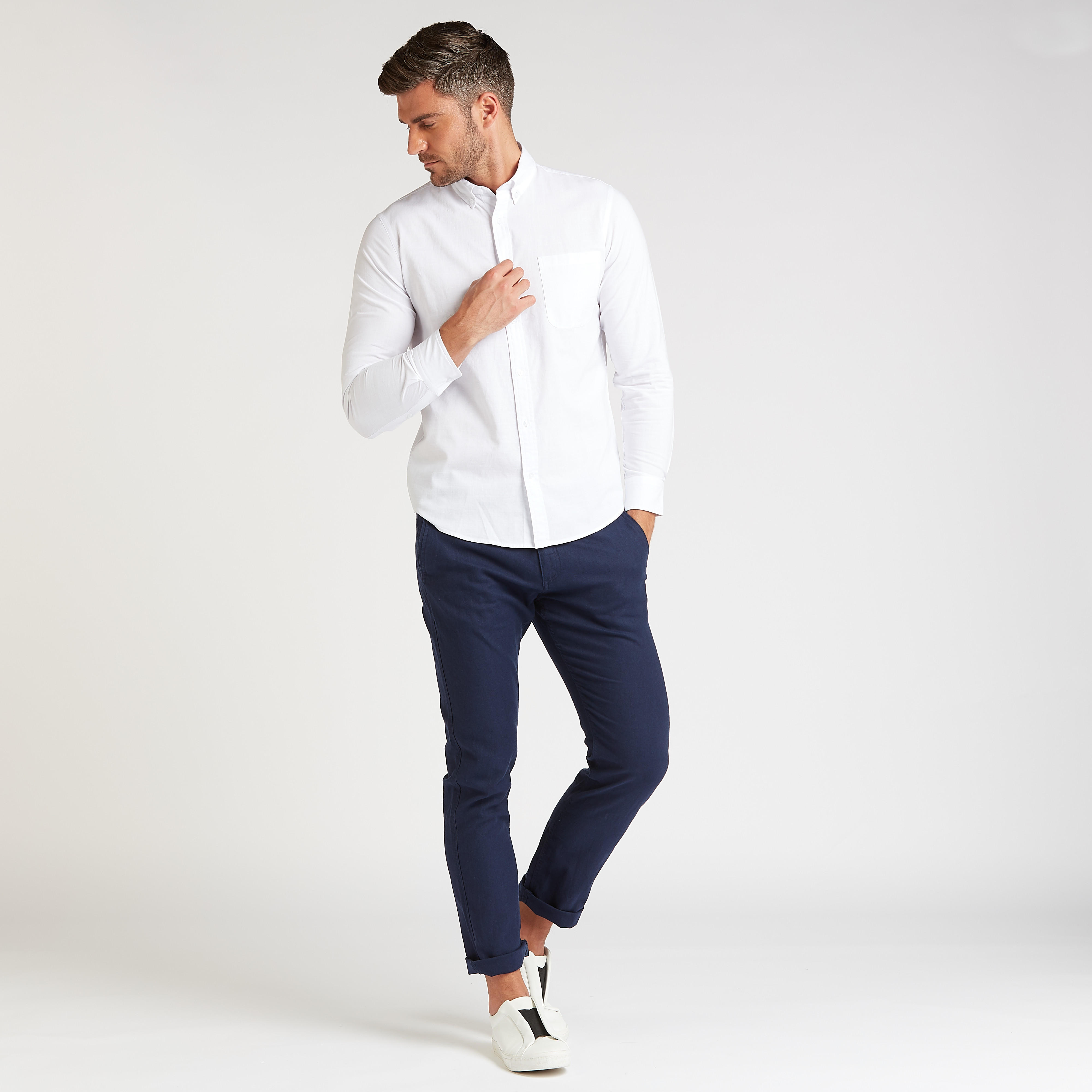 قميص سادة سليم بأكمام طويلة وجيب على الصدر-men-clothing-shirts-image-2