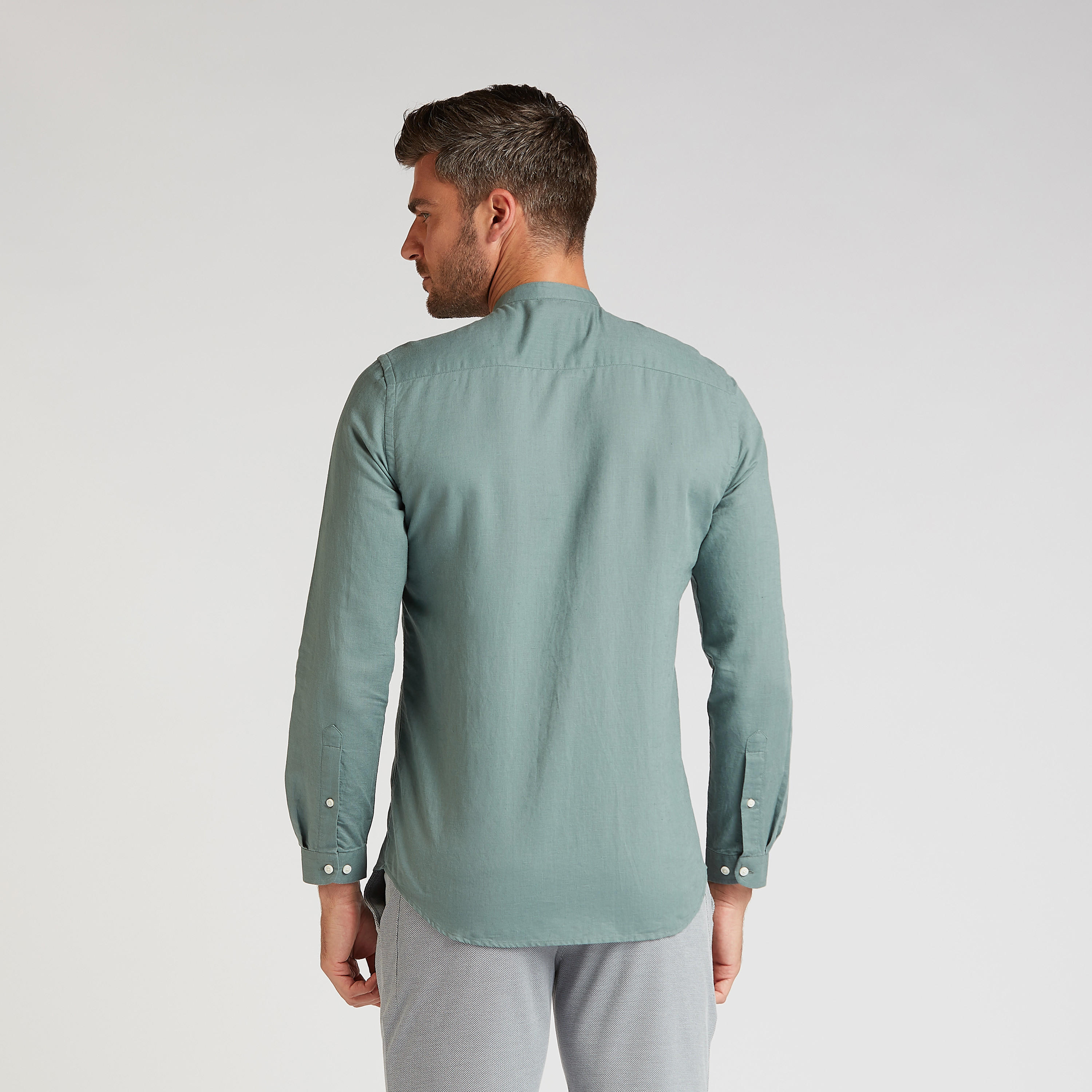 قميص كتّان مستدام سادة بياقة ماندارين وأكمام قصيرة-men-clothing-shirts-image-9