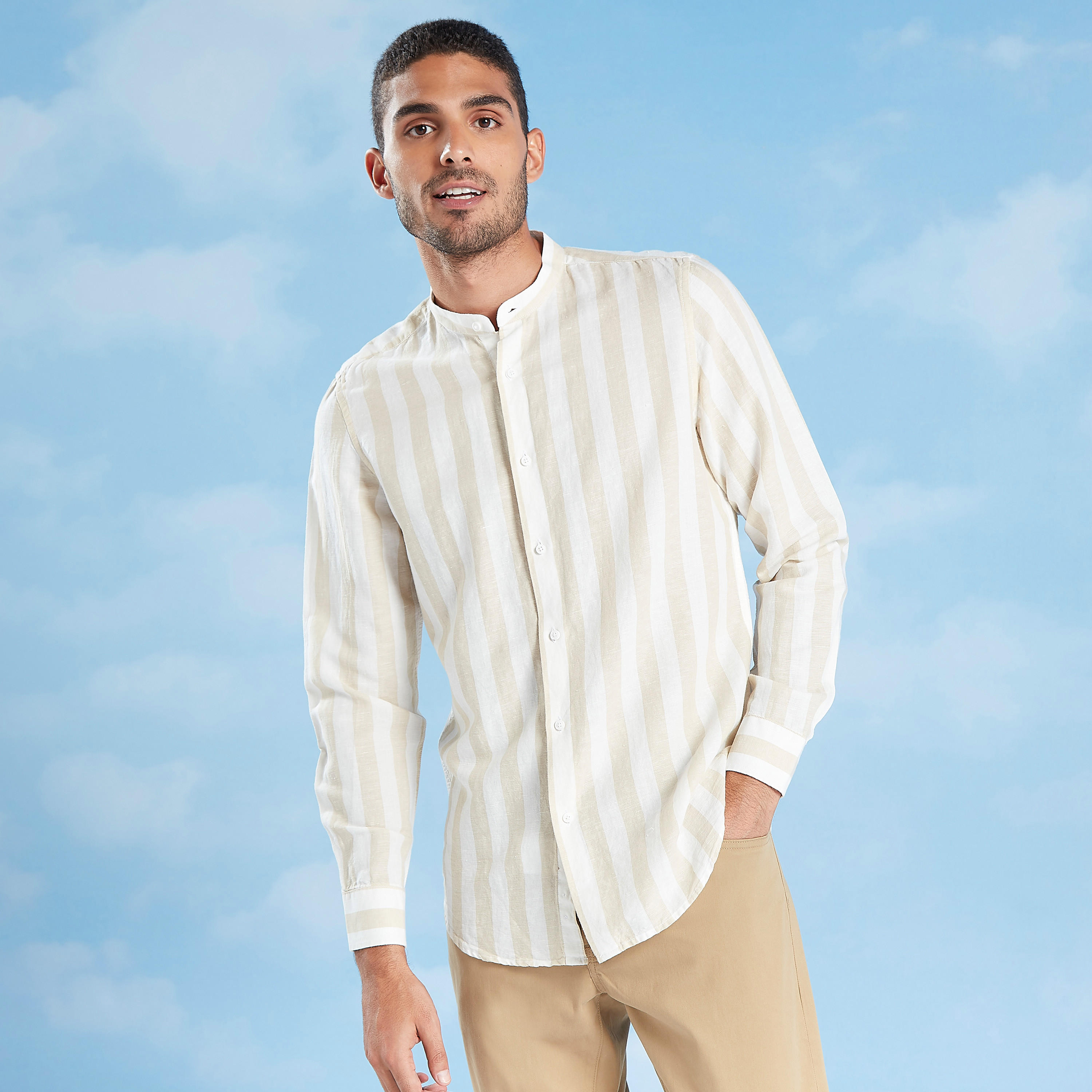 قميص كتّان مستدام مخطط بياقة ماندارين وأكمام قصيرة-men-clothing-shirts-image-1