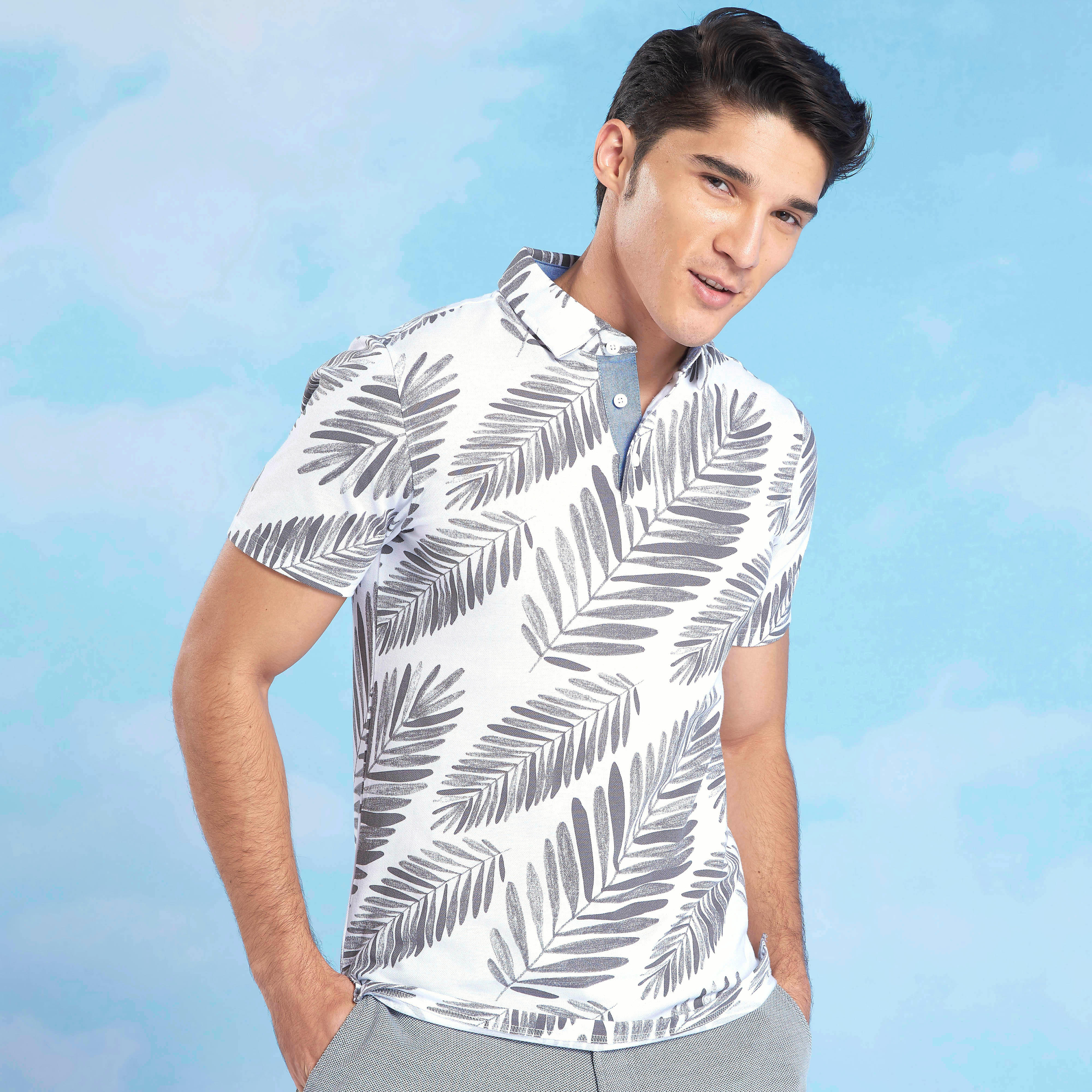 تيشيرت بولو بأكمام قصيرة وطبعات تروبيكال-men-clothing-tshirtsandpolos-polos-image-1